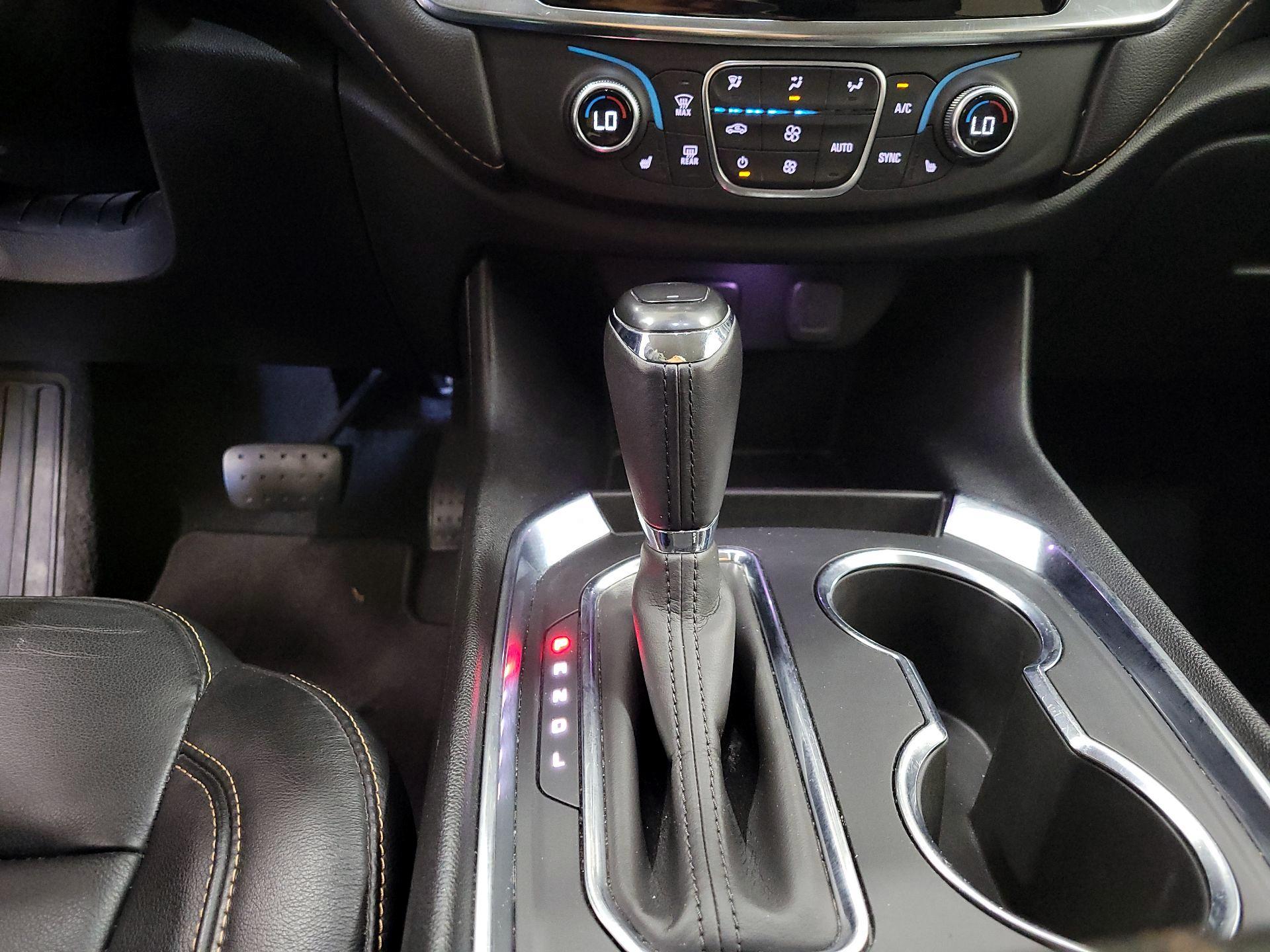 Thumbnail: 2019 Chevrolet Traverse - 18