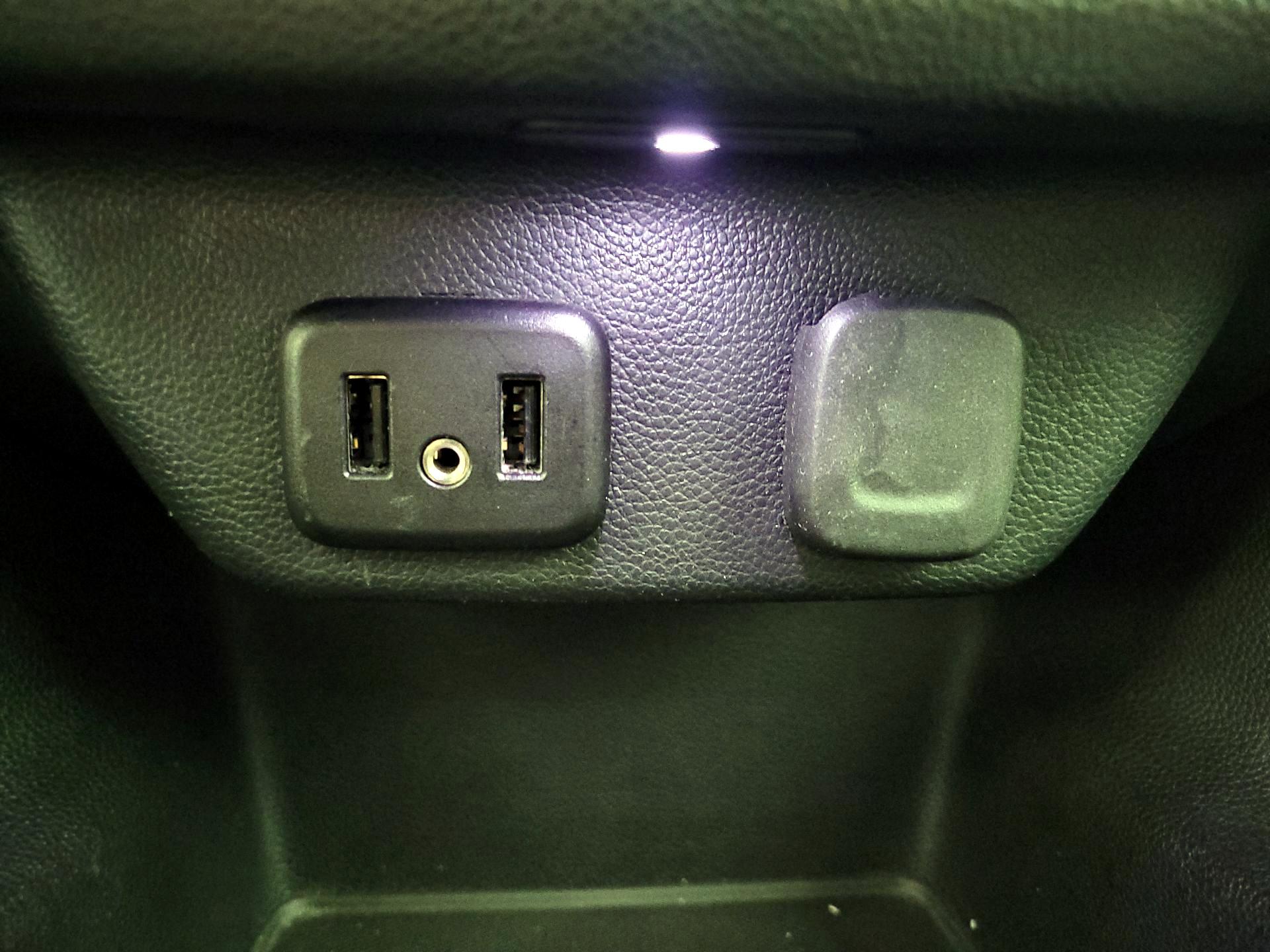 Thumbnail: 2019 Chevrolet Traverse - 19