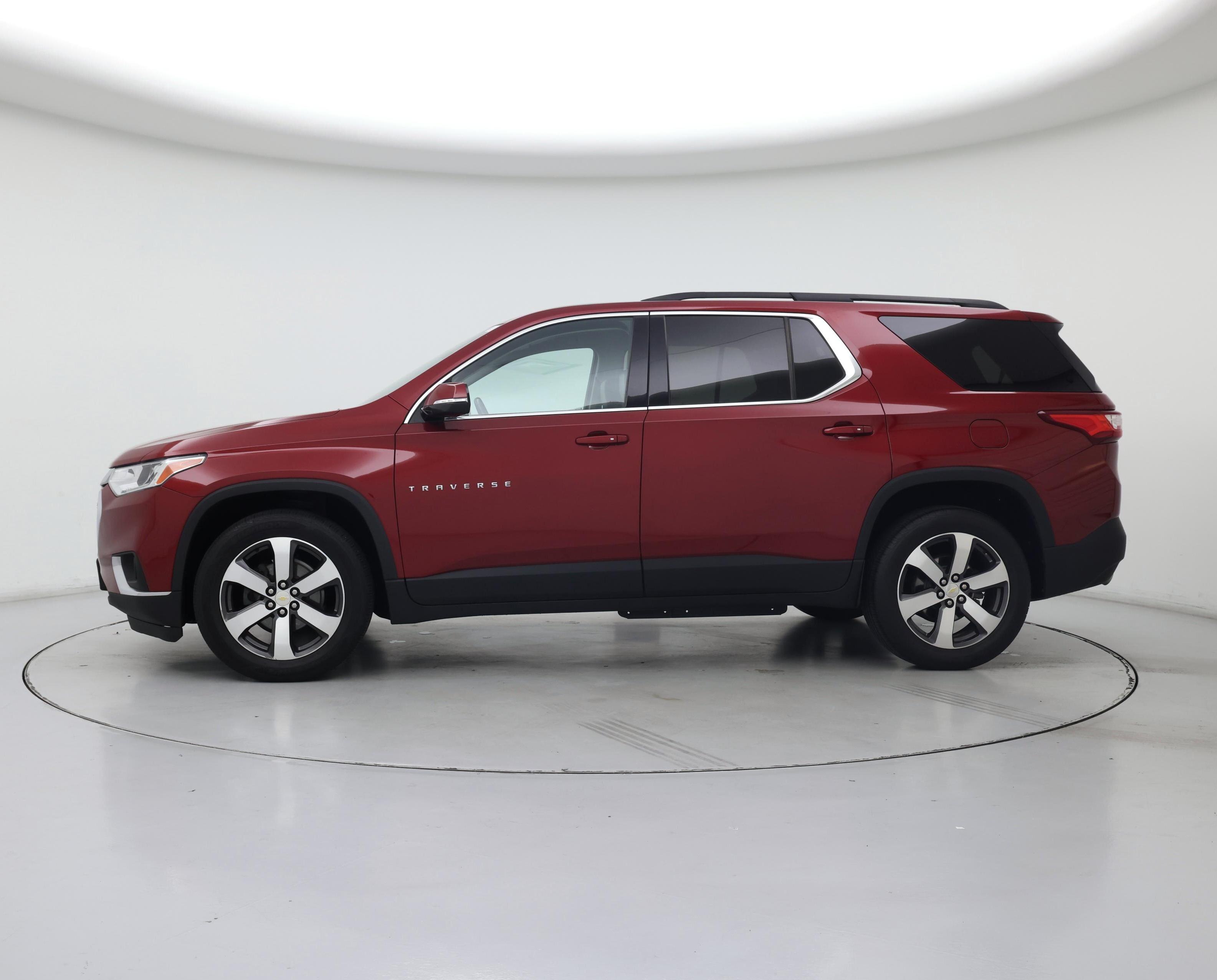 Thumbnail: 2019 Chevrolet Traverse - 3