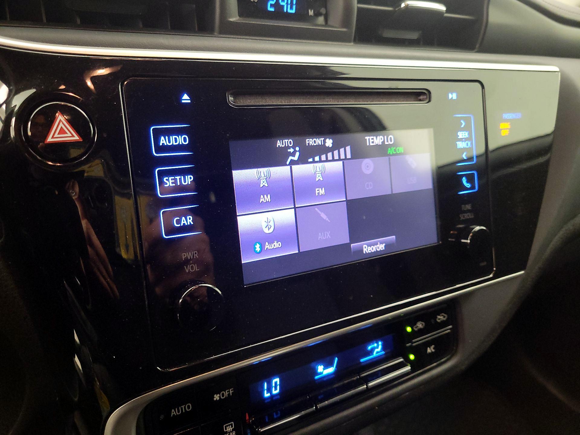 Thumbnail: 2018 Toyota Corolla - 15