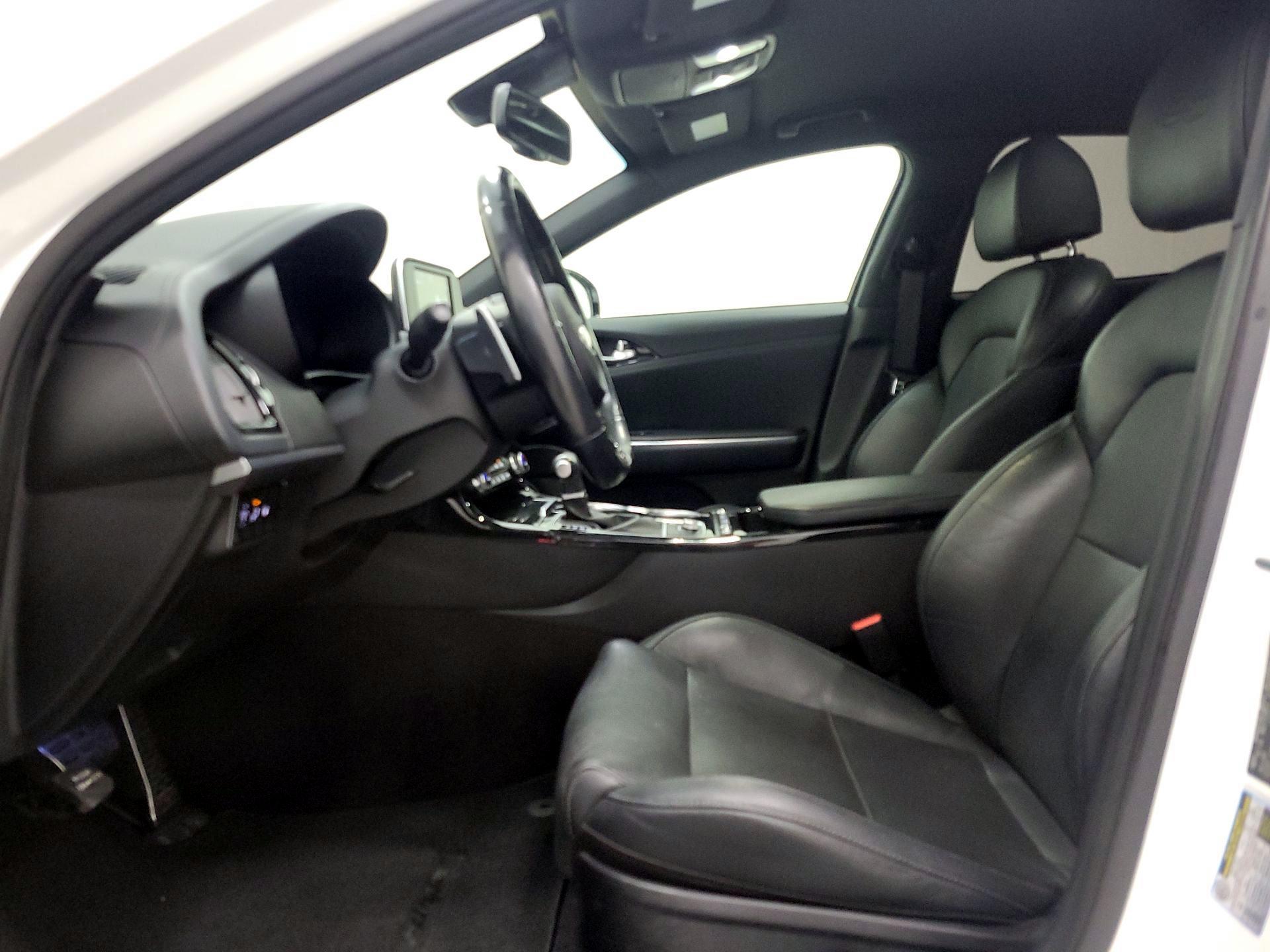 Thumbnail: 2020 Kia Stinger - 11