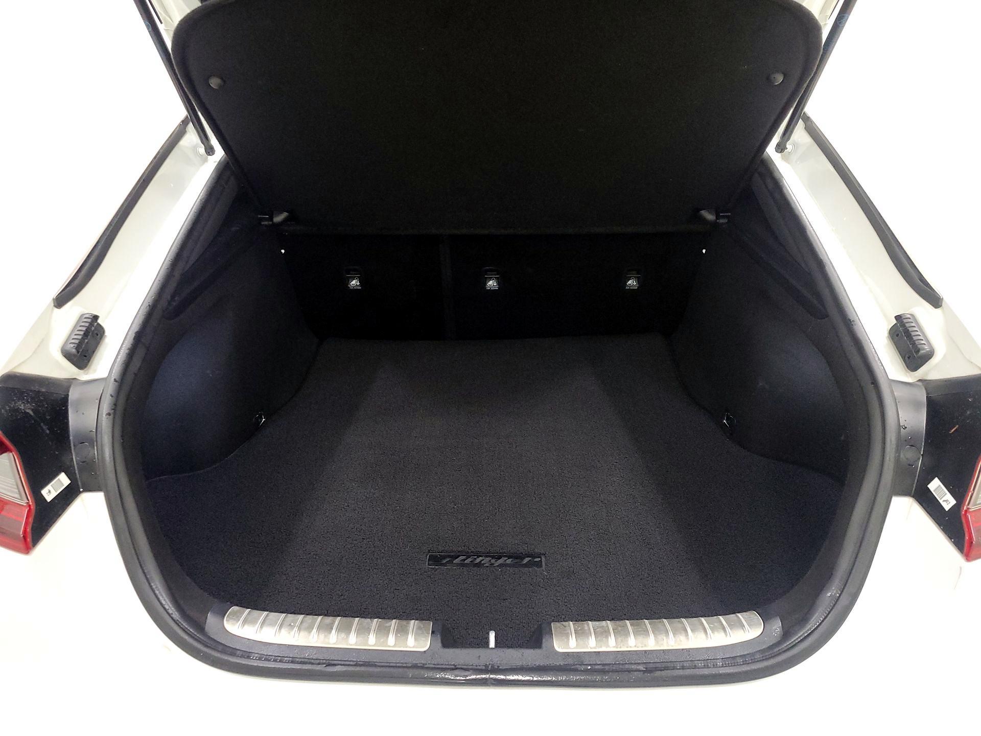 Thumbnail: 2020 Kia Stinger - 20