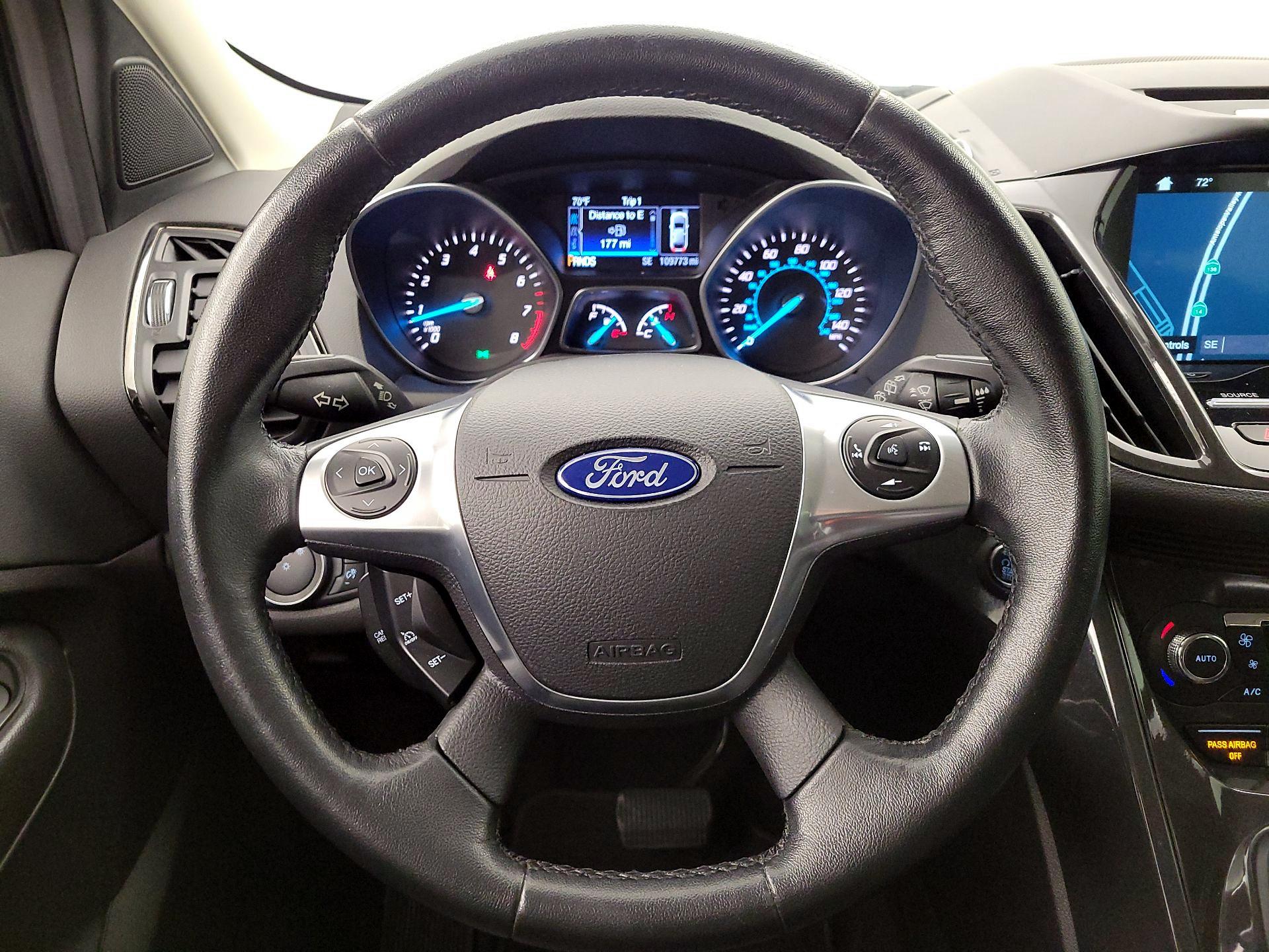 Thumbnail: 2016 Ford Escape - 10