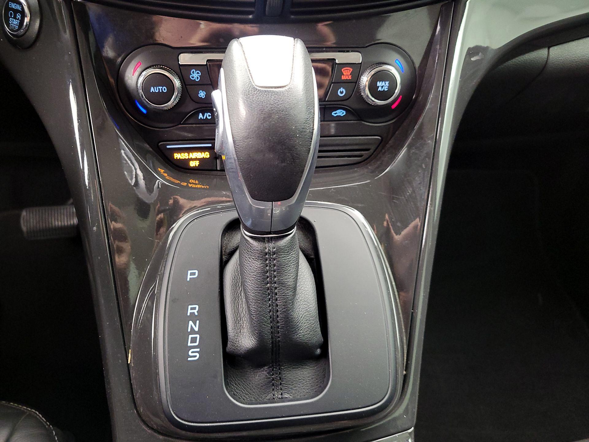 Thumbnail: 2016 Ford Escape - 18