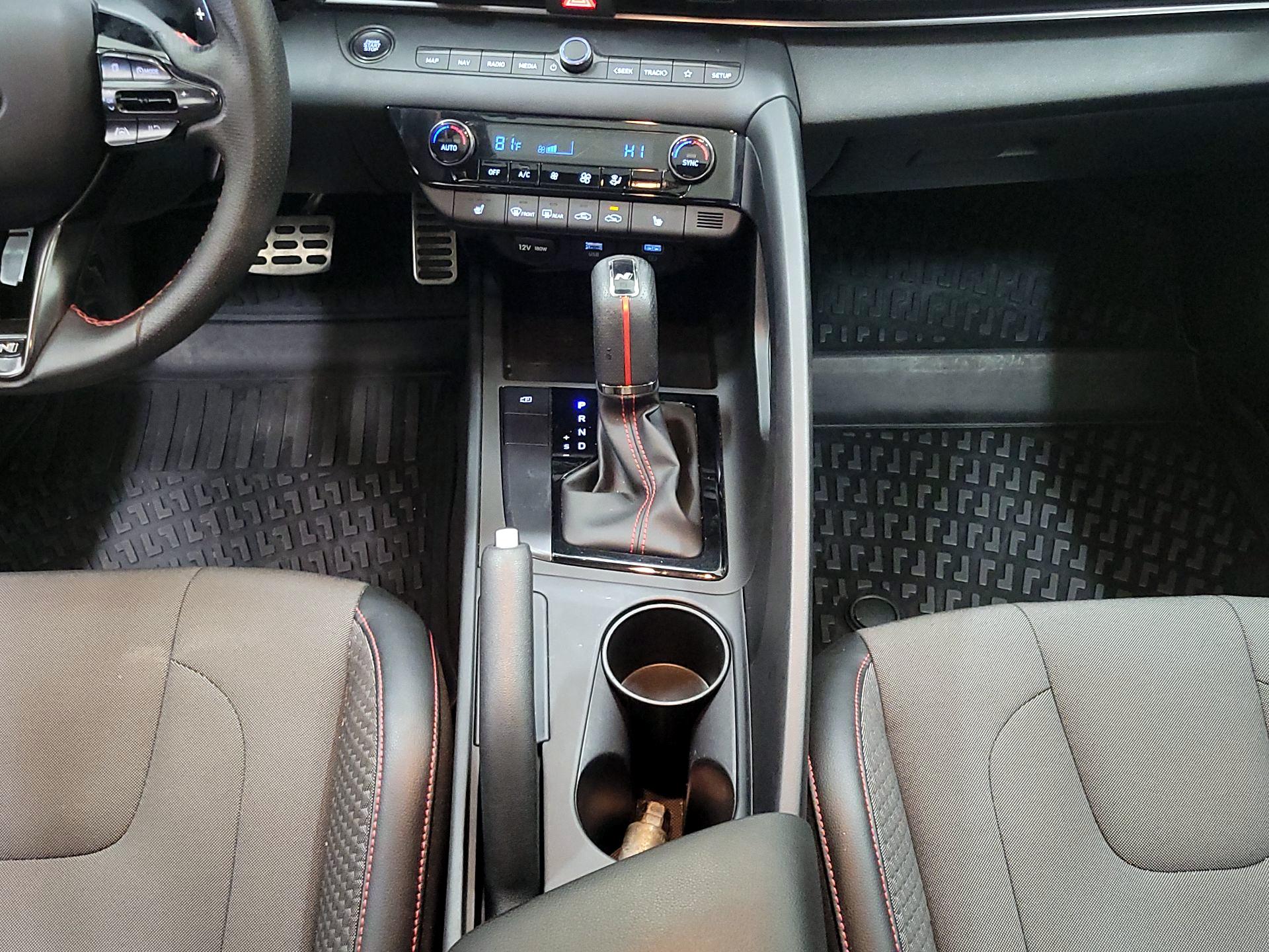 Thumbnail: 2023 Hyundai Elantra - 18