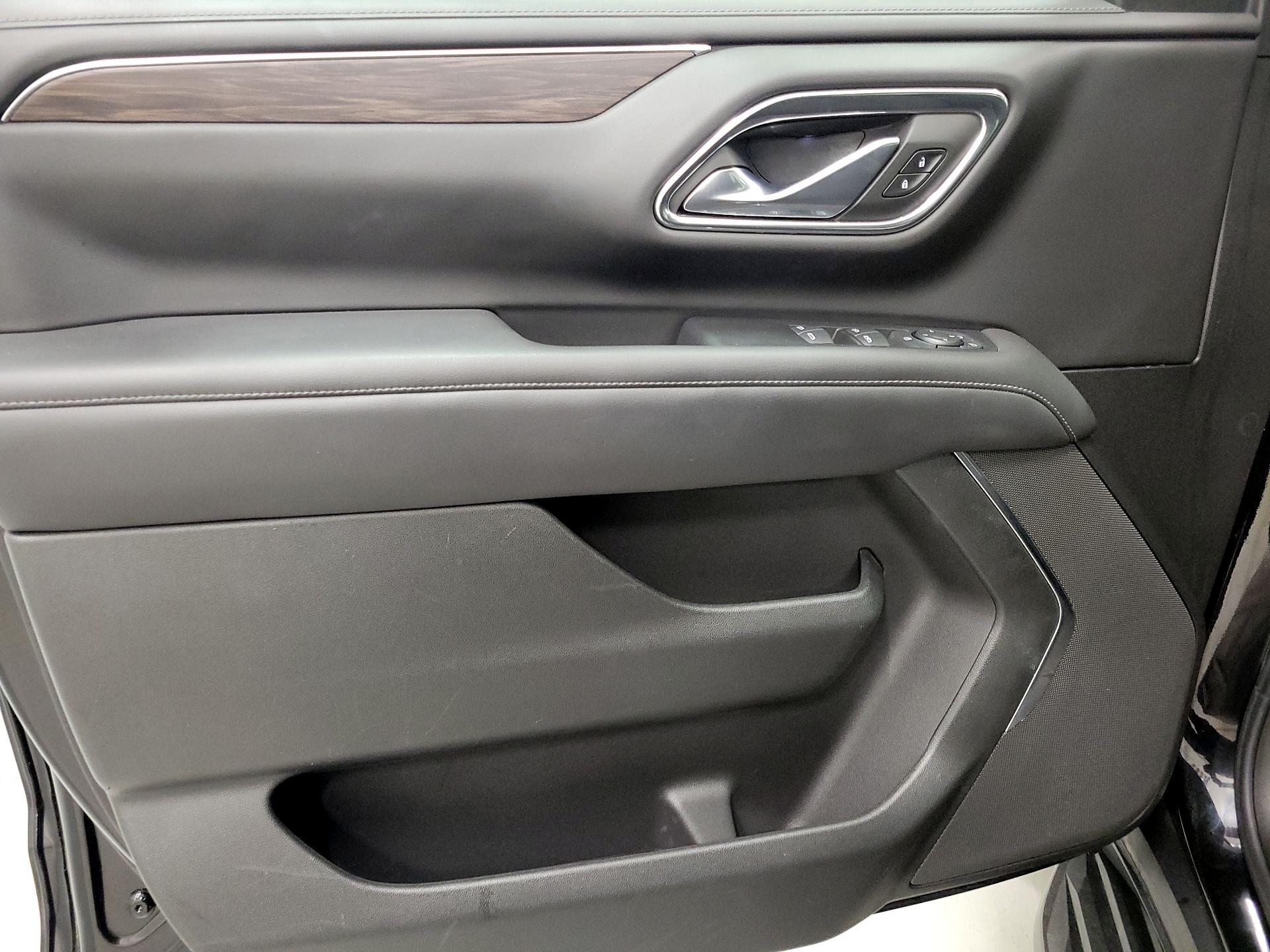 Thumbnail: 2021 Chevrolet Suburban - 12