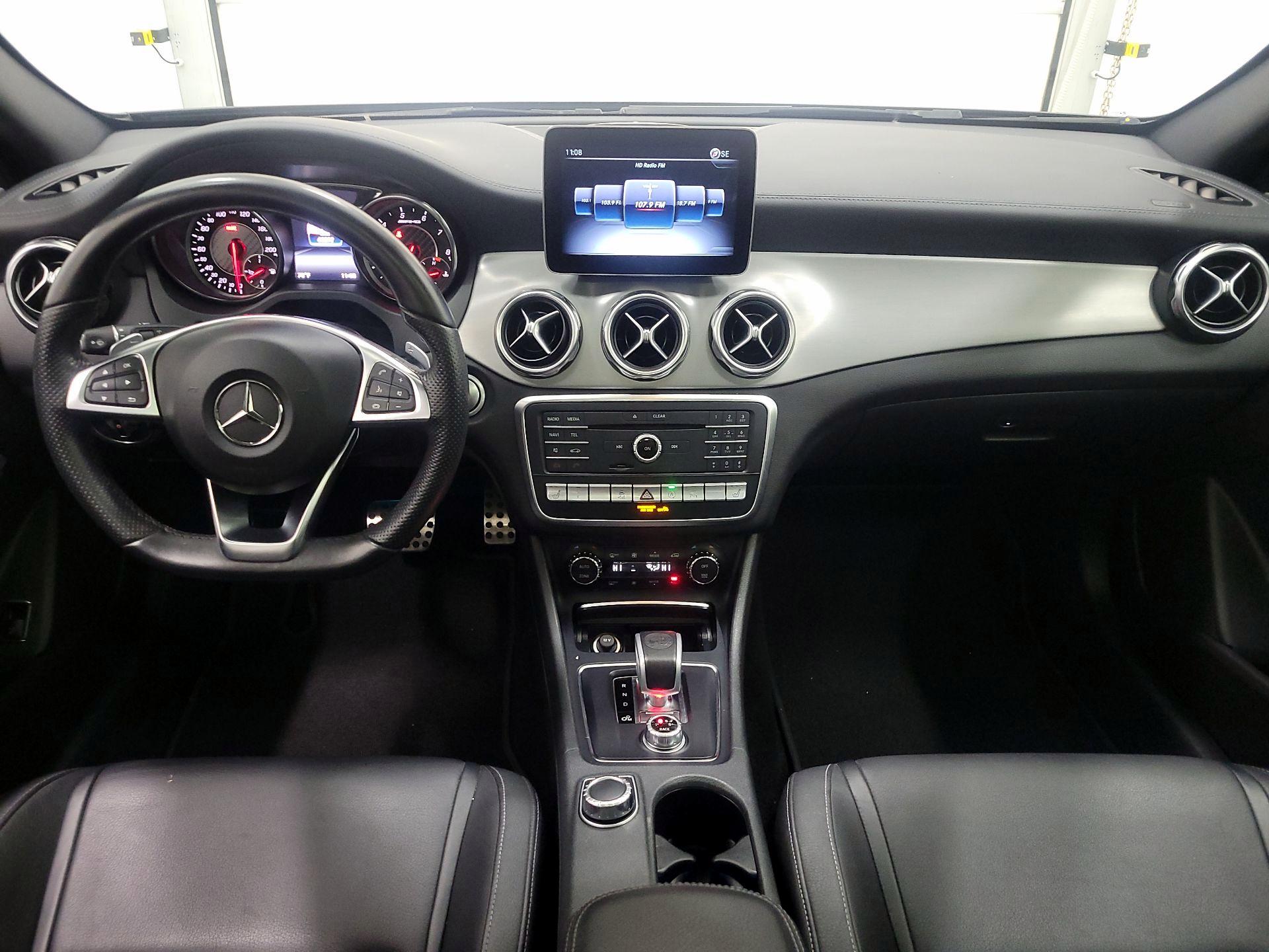 Thumbnail: 2018 Mercedes-Benz GLA - 9