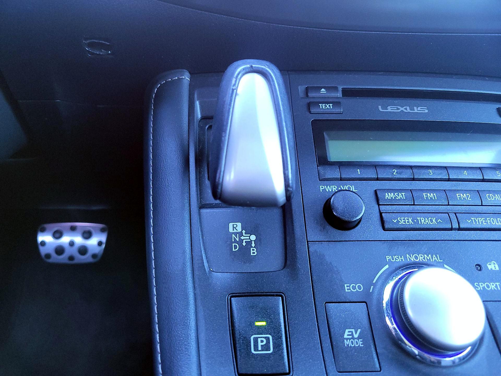 Thumbnail: 2015 Lexus CT - 16