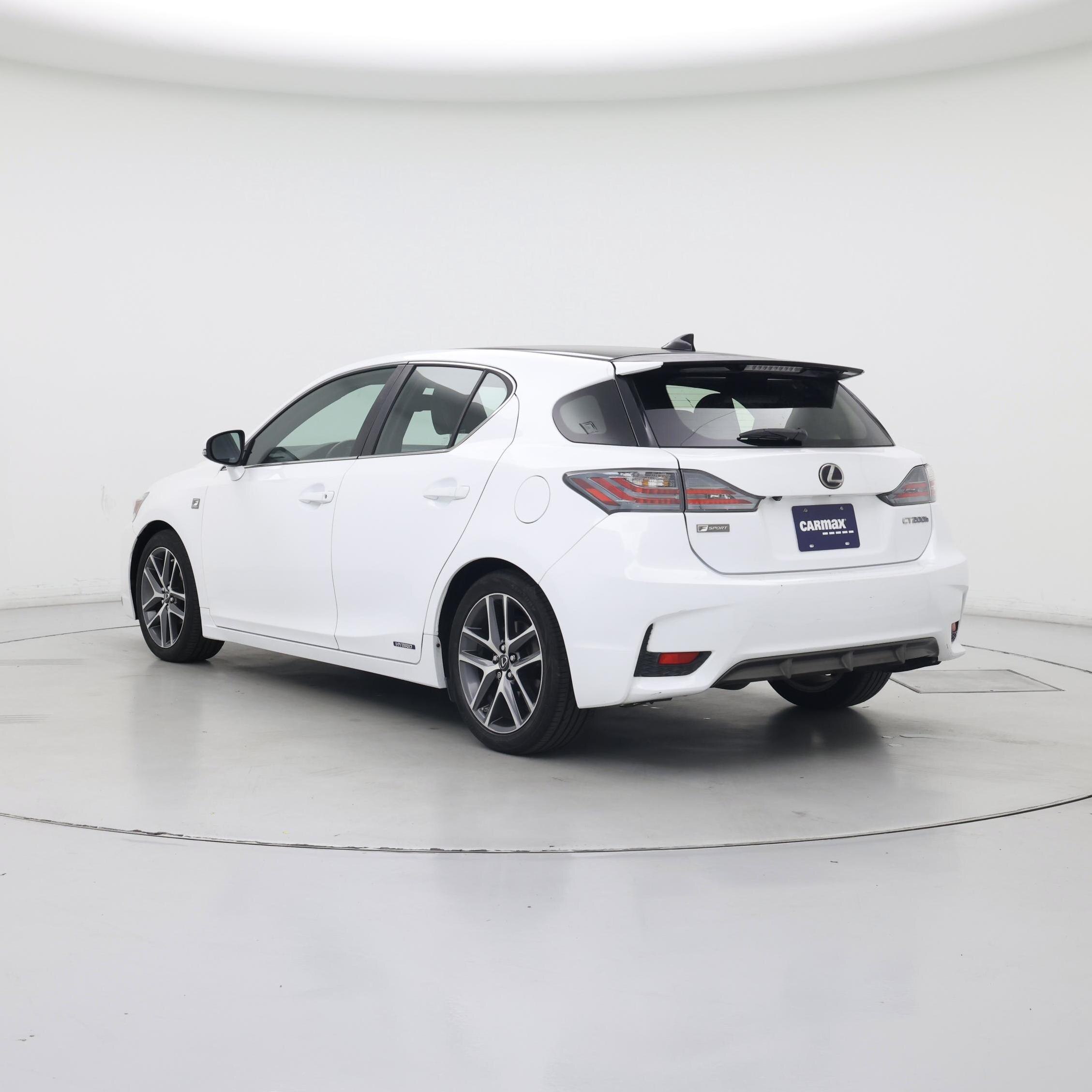 Thumbnail: 2015 Lexus CT - 2