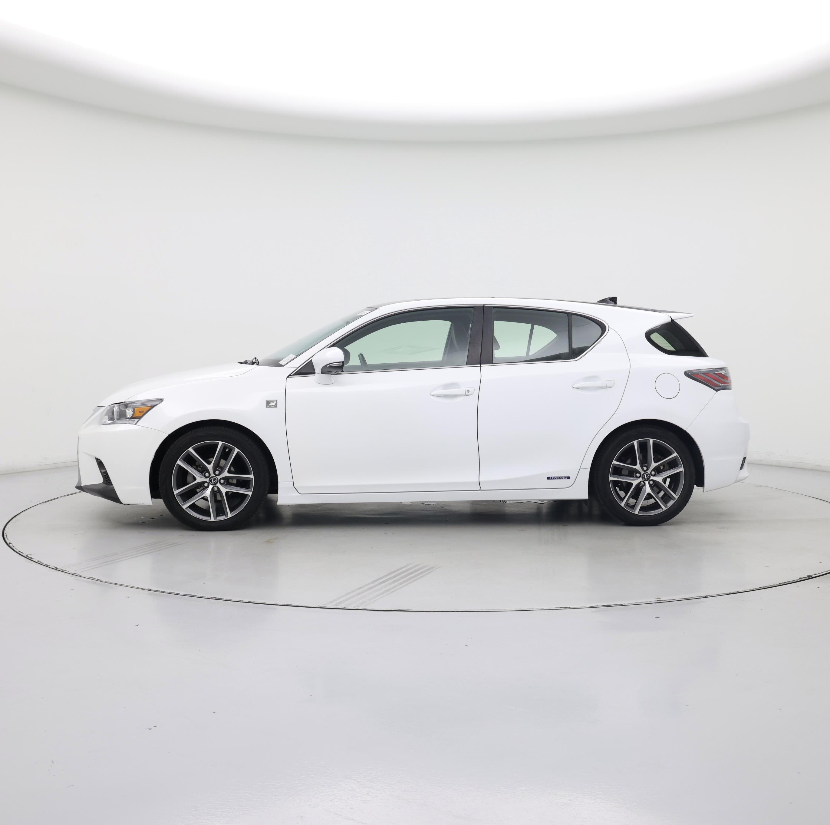 Thumbnail: 2015 Lexus CT - 3
