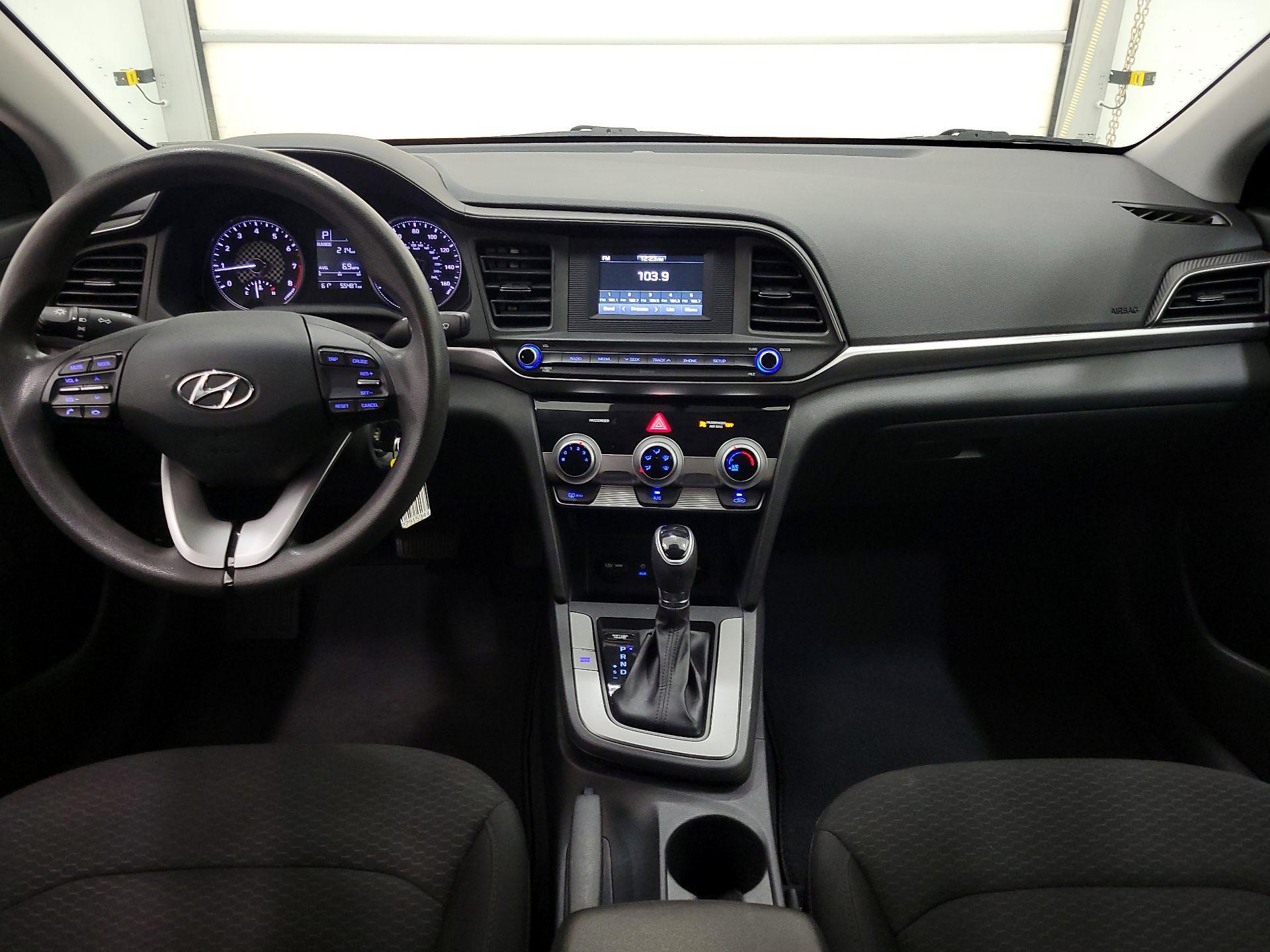 Thumbnail: 2019 Hyundai Elantra - 9