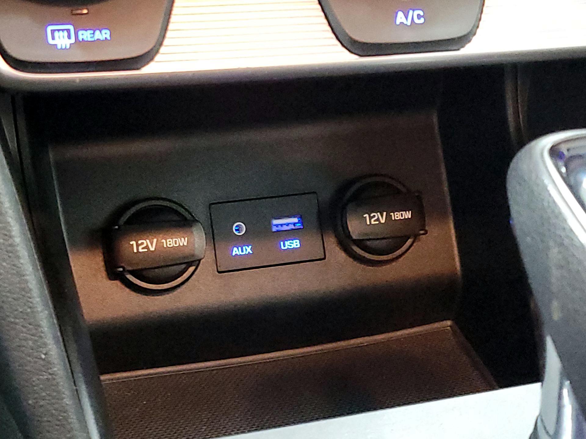 Thumbnail: 2019 Hyundai Elantra - 18