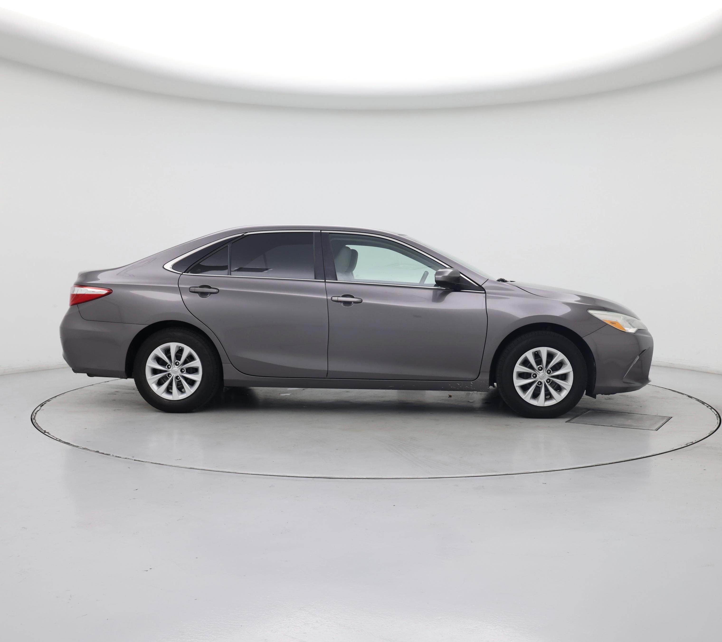 Thumbnail: 2015 Toyota Camry - 7