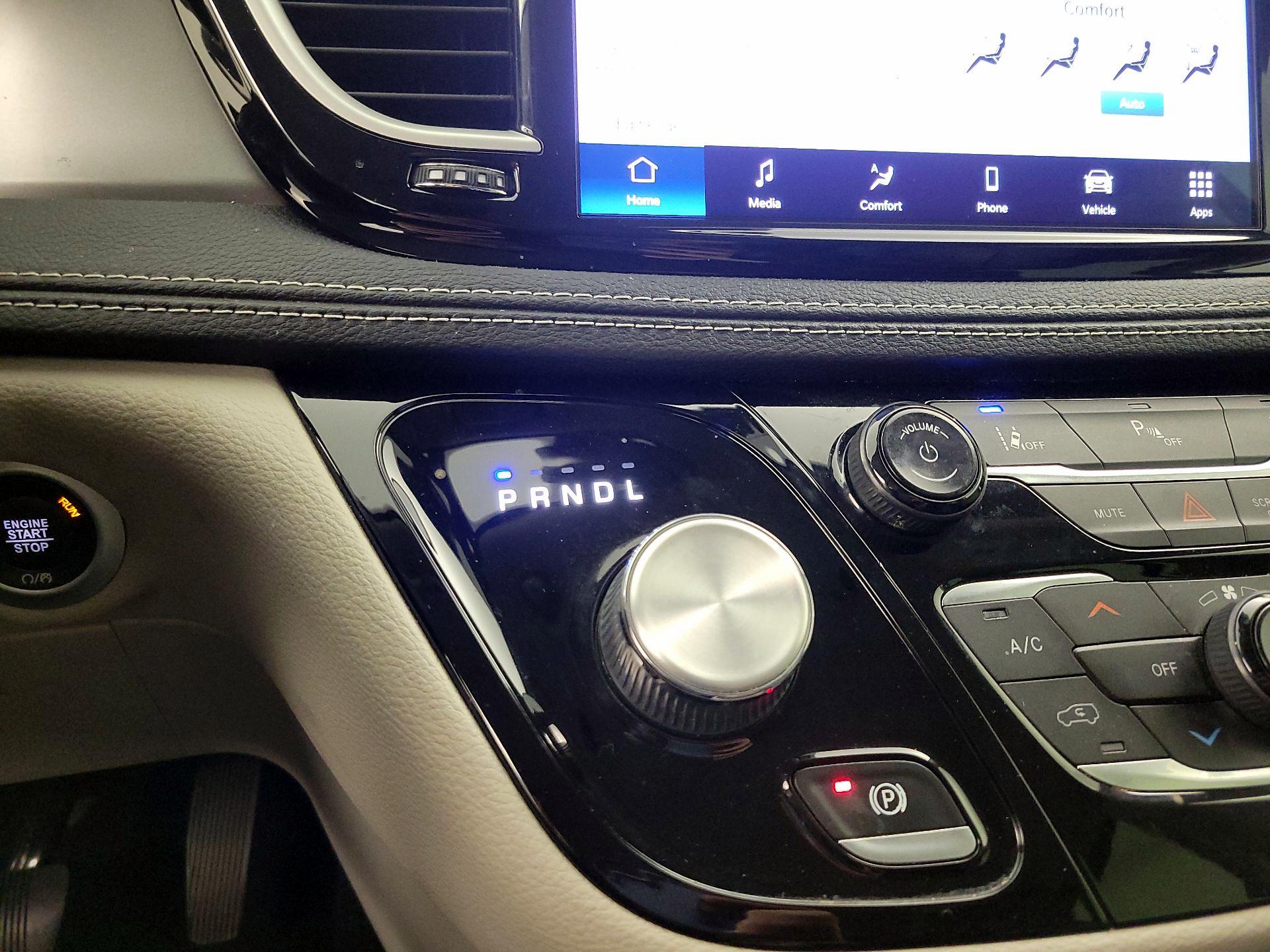 Thumbnail: 2022 Chrysler Pacifica - 17