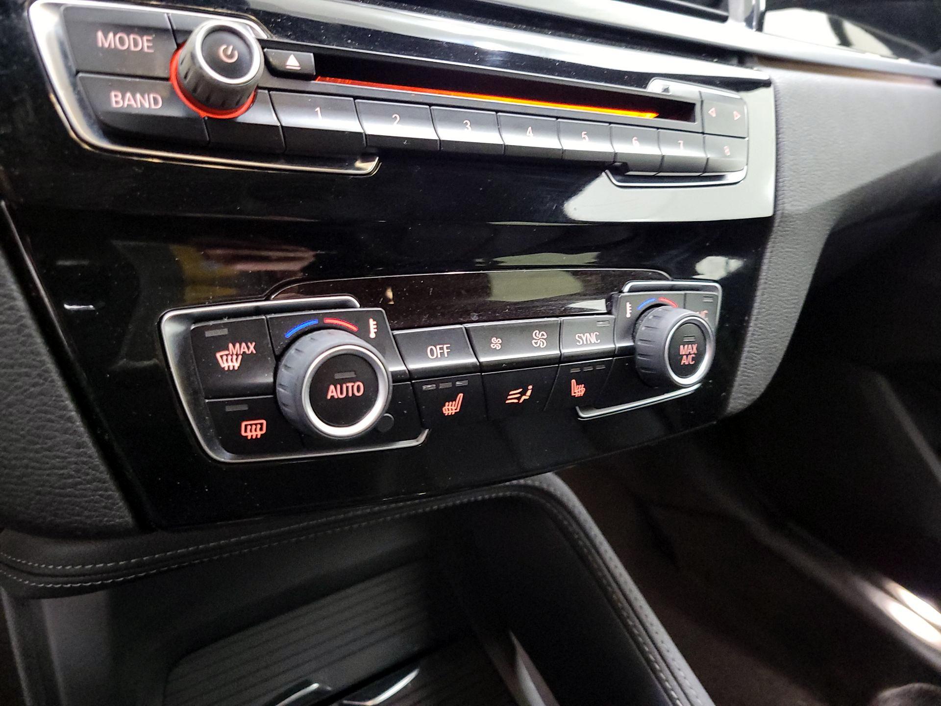 Thumbnail: 2018 BMW X1 - 17