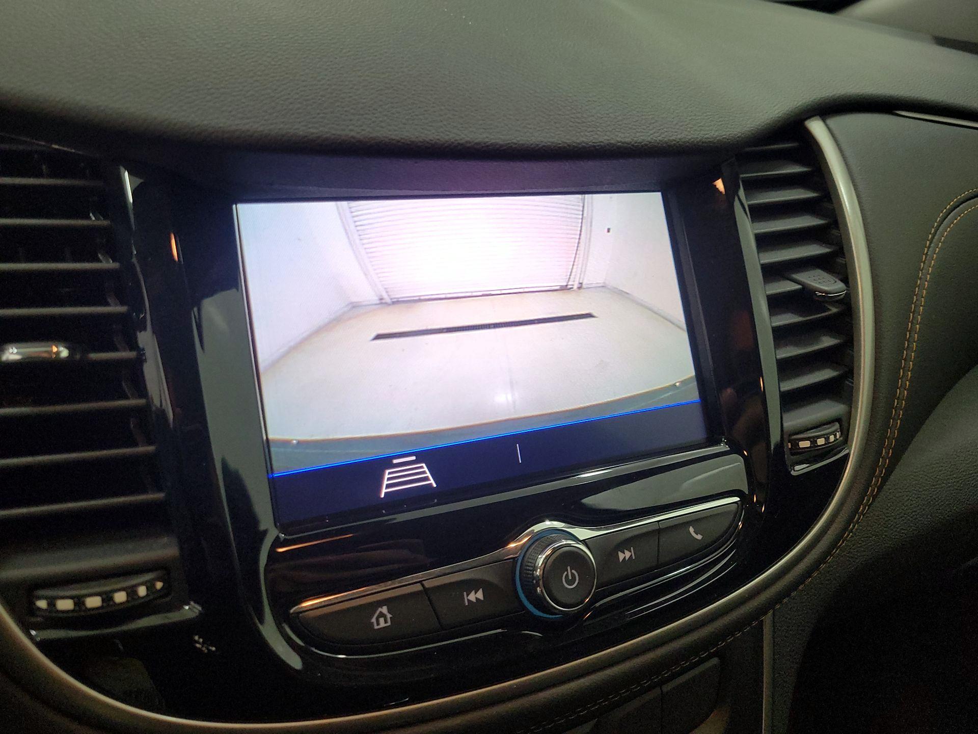 Thumbnail: 2020 Chevrolet Trax - 14