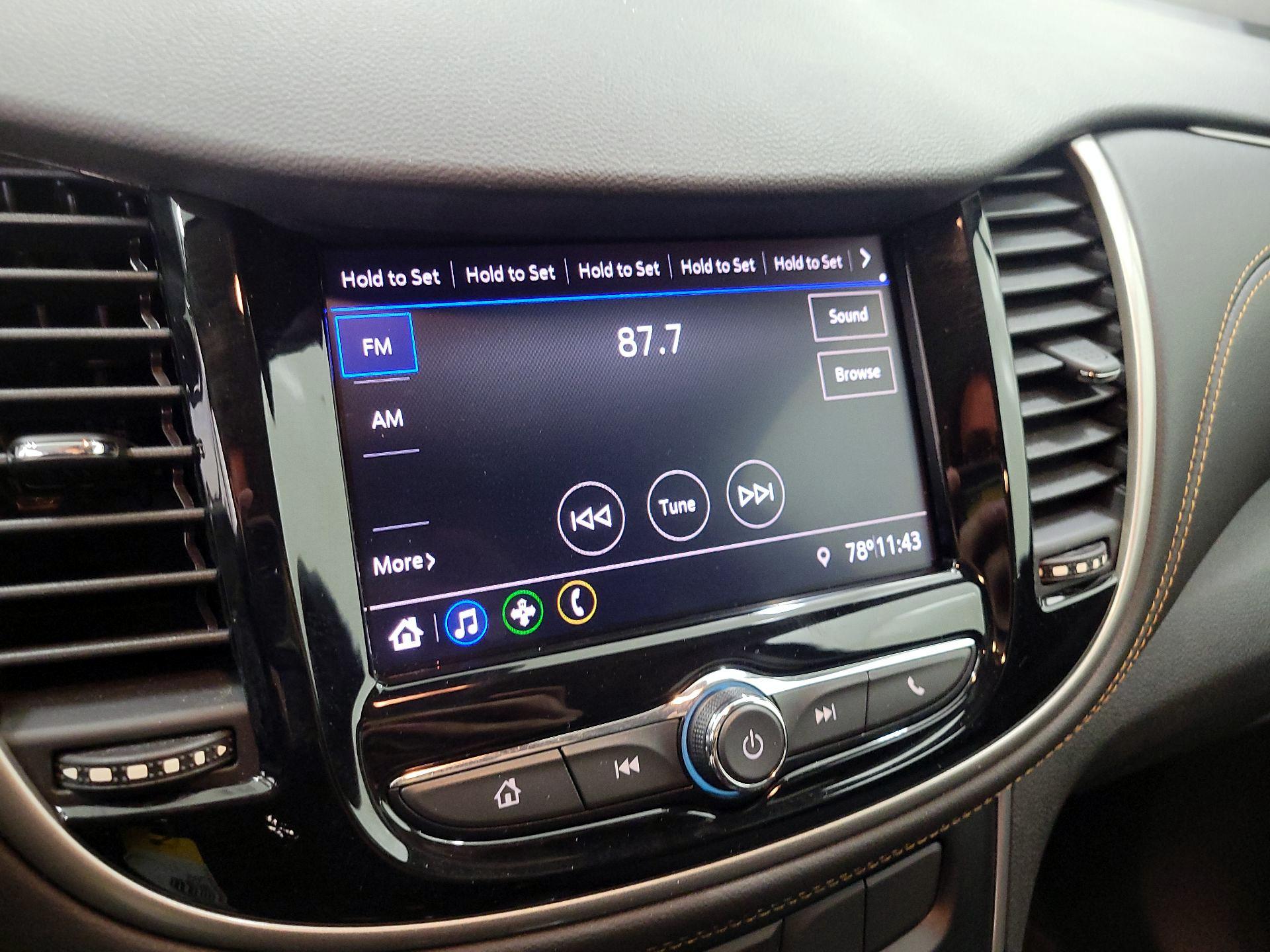 Thumbnail: 2020 Chevrolet Trax - 15