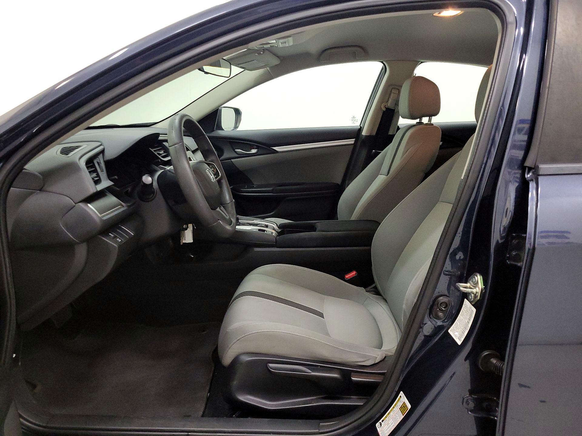 Thumbnail: 2016 Honda Civic - 11