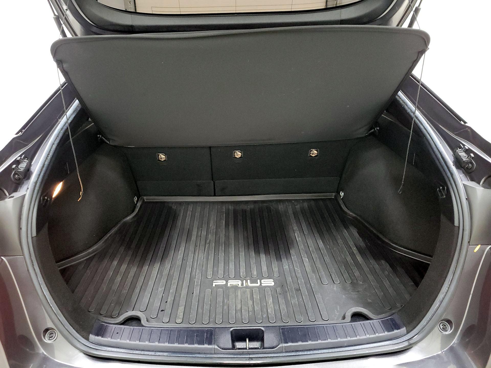 Thumbnail: 2018 Toyota Prius - 20