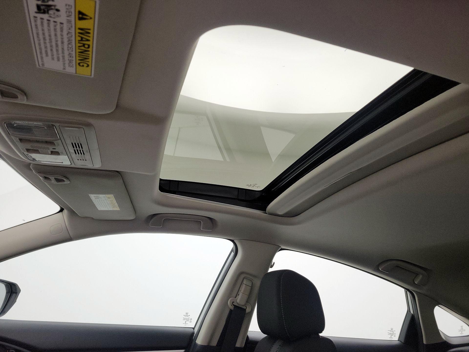 Thumbnail: 2017 Honda Civic - 19