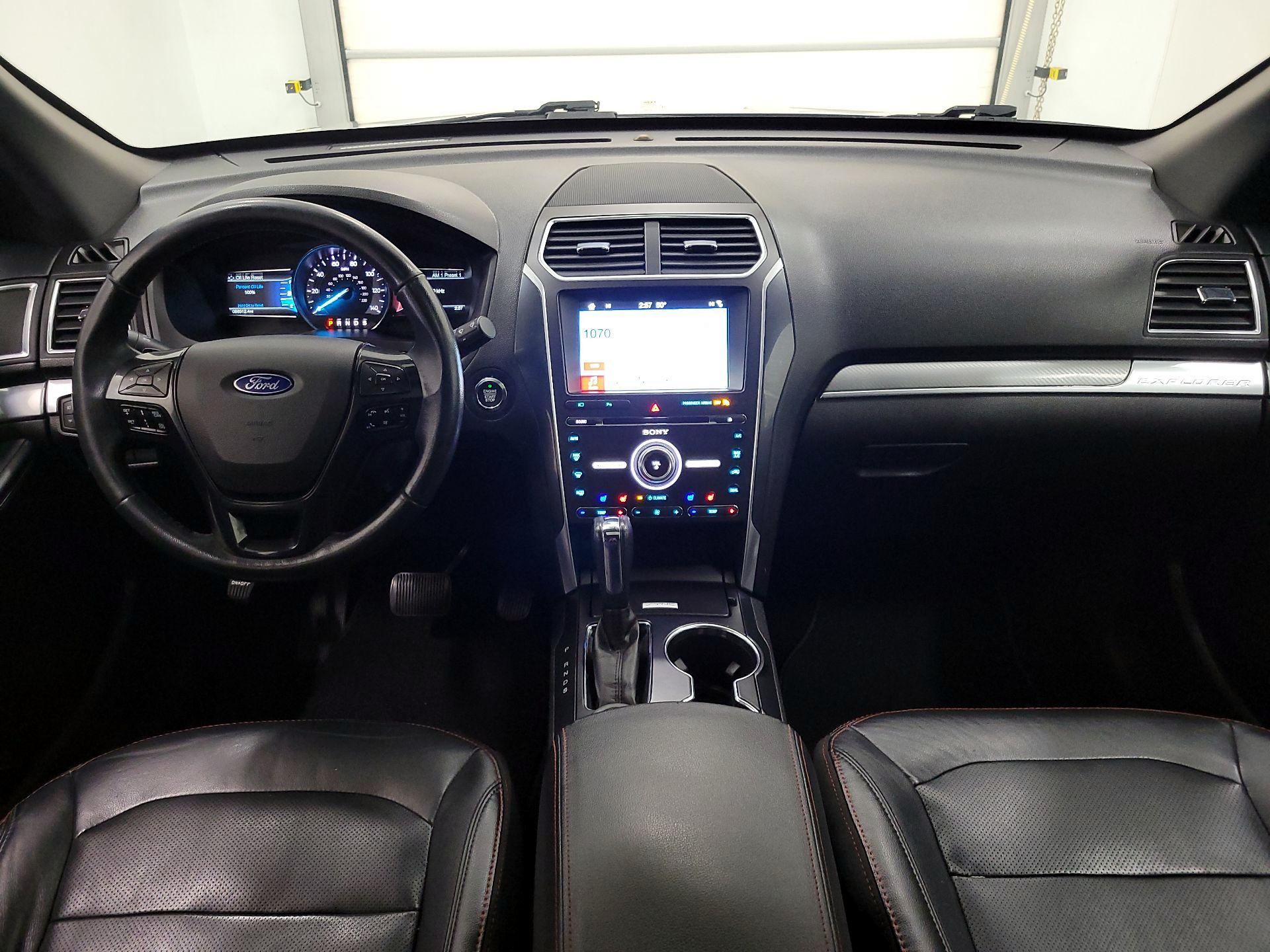 Thumbnail: 2017 Ford Explorer - 9