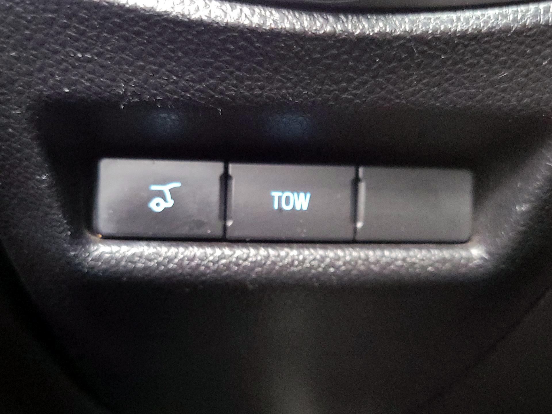 Thumbnail: 2017 Ford Explorer - 13