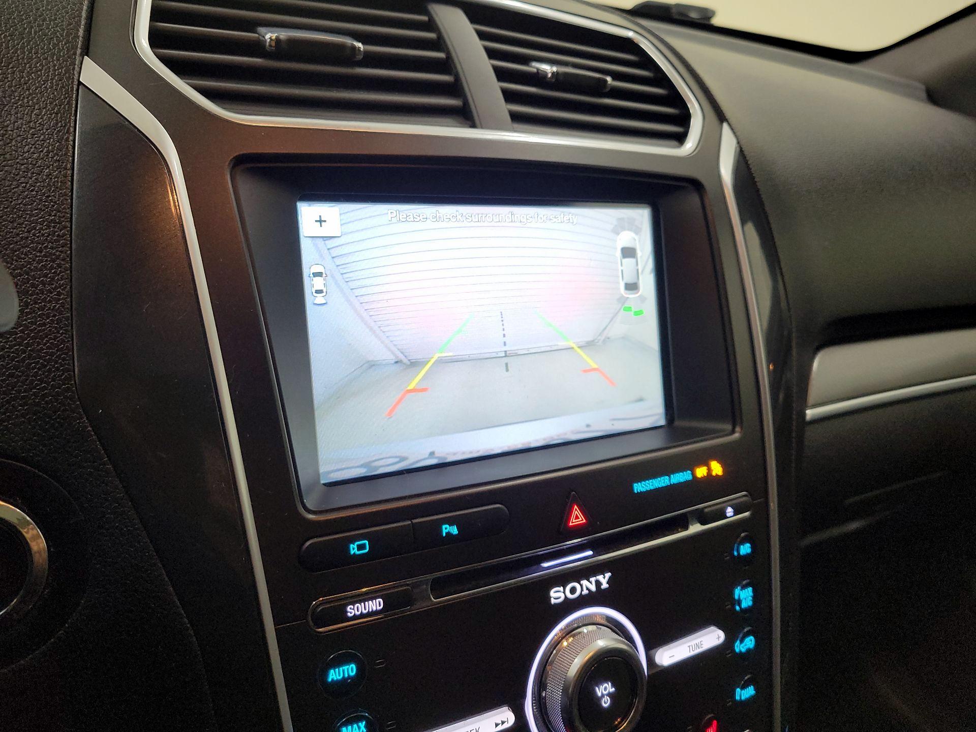 Thumbnail: 2017 Ford Explorer - 15