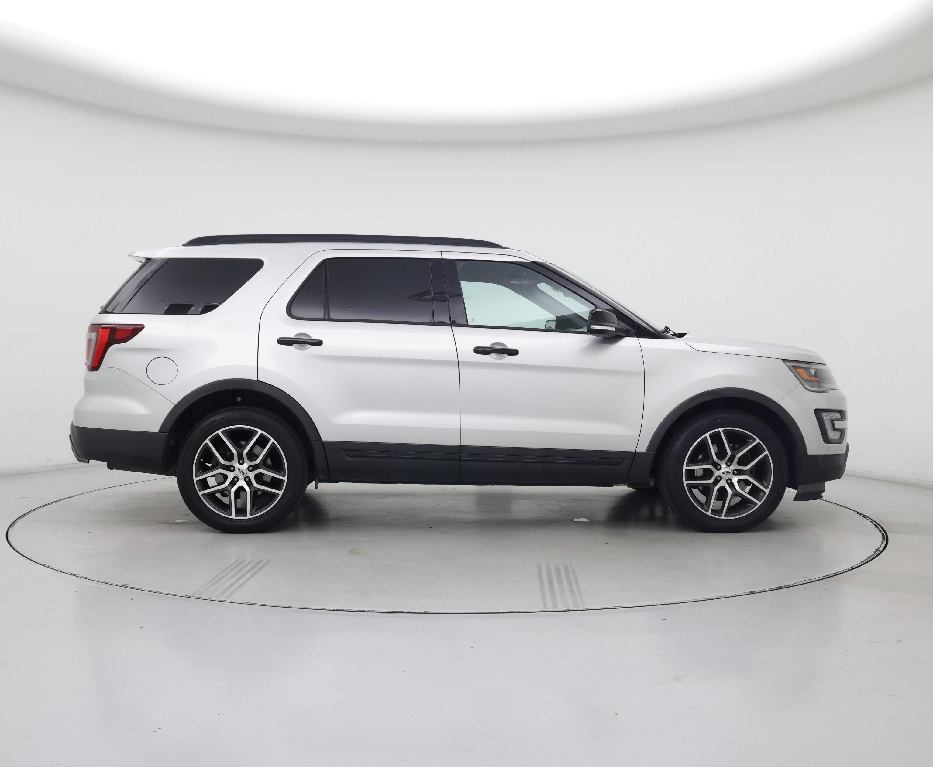 Thumbnail: 2017 Ford Explorer - 7