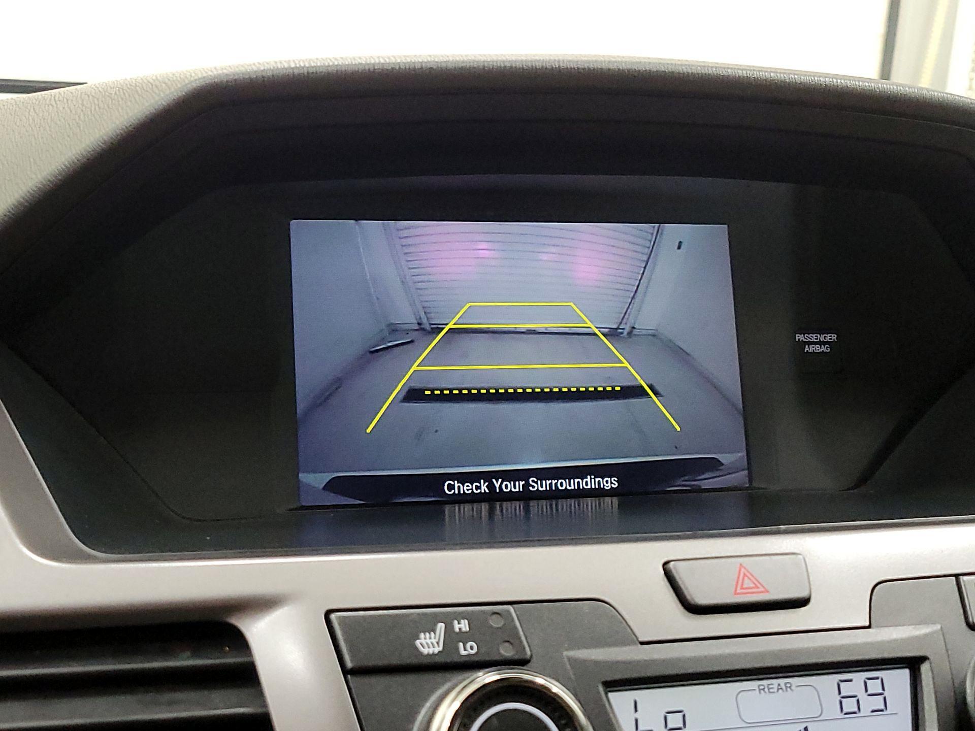 Thumbnail: 2016 Honda Odyssey - 14