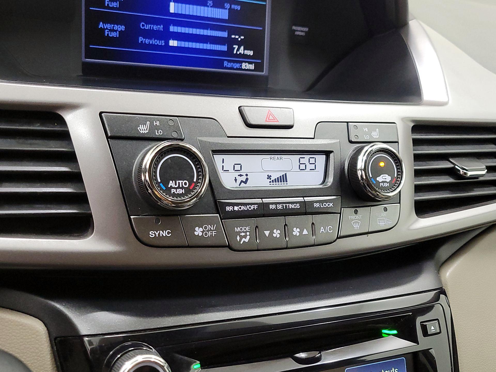 Thumbnail: 2016 Honda Odyssey - 16