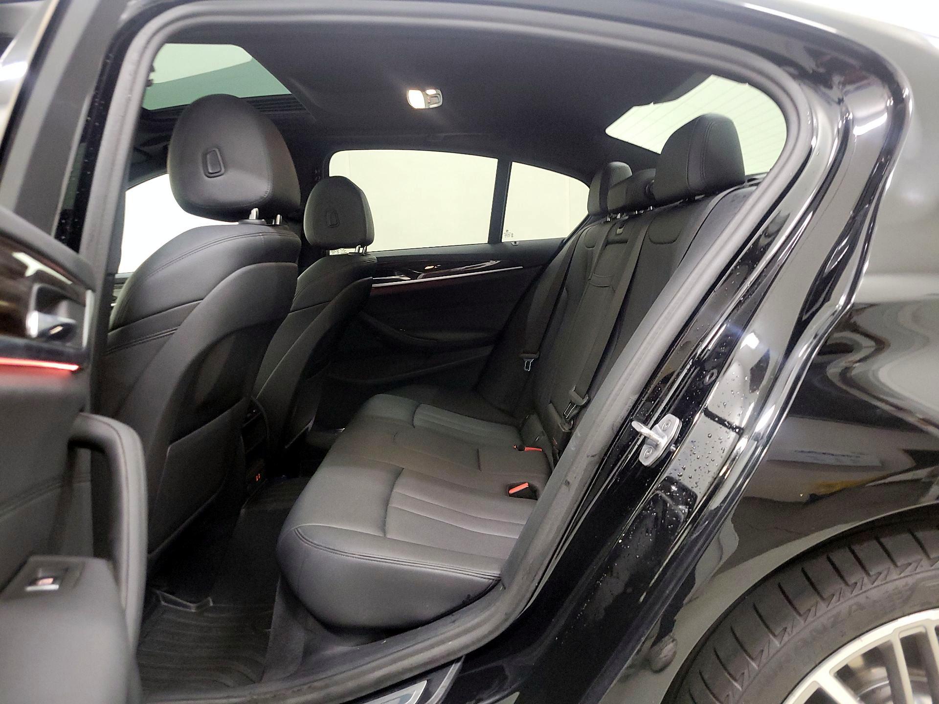 Thumbnail: 2020 BMW 5 Series - 20