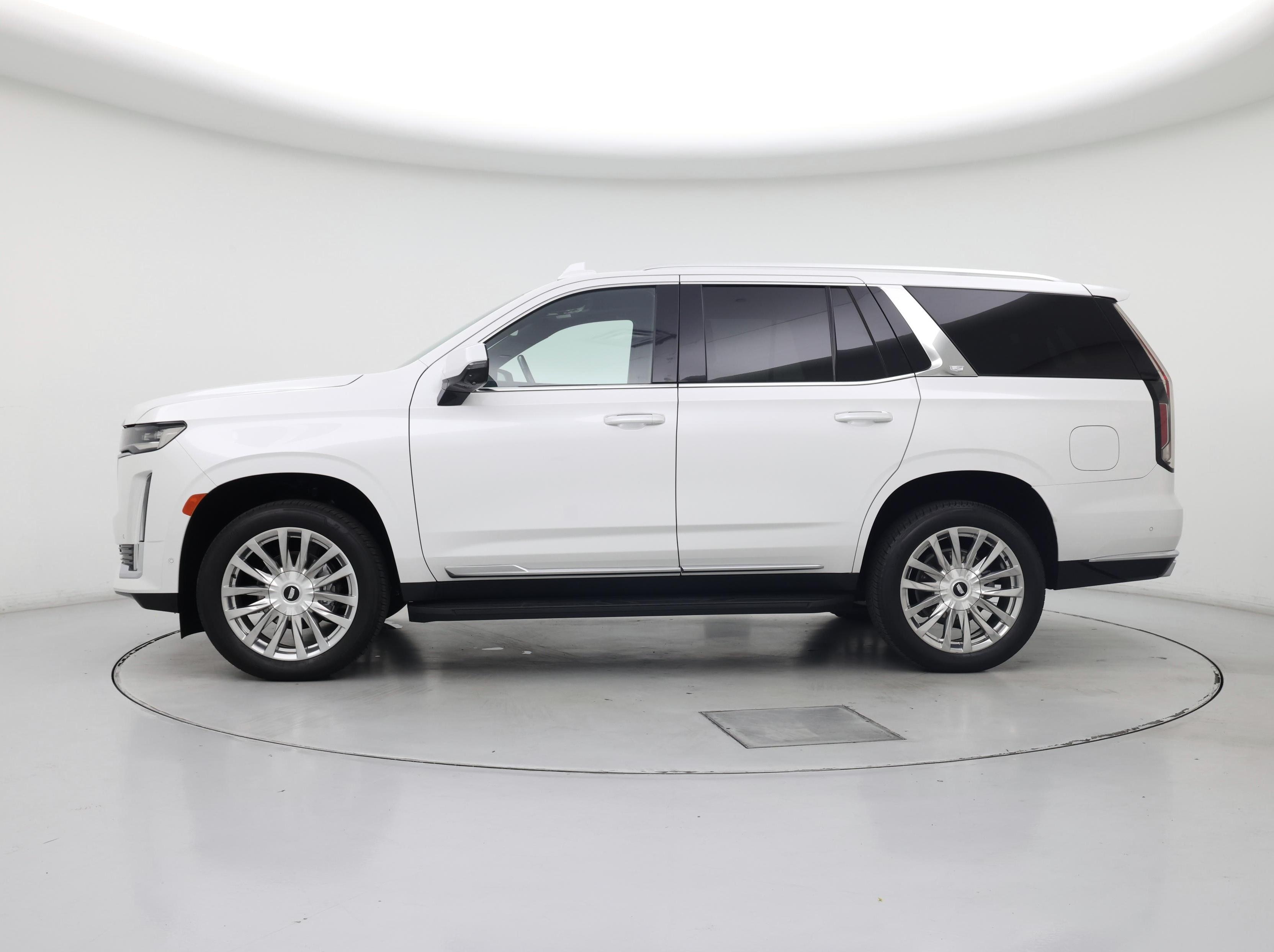 Thumbnail: 2021 Cadillac Escalade - 3