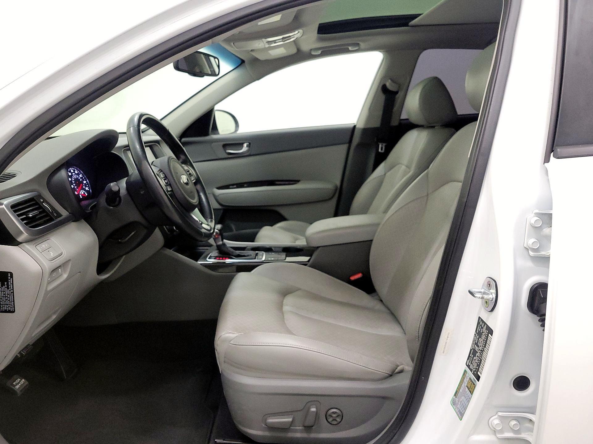 Thumbnail: 2016 Kia Optima - 11