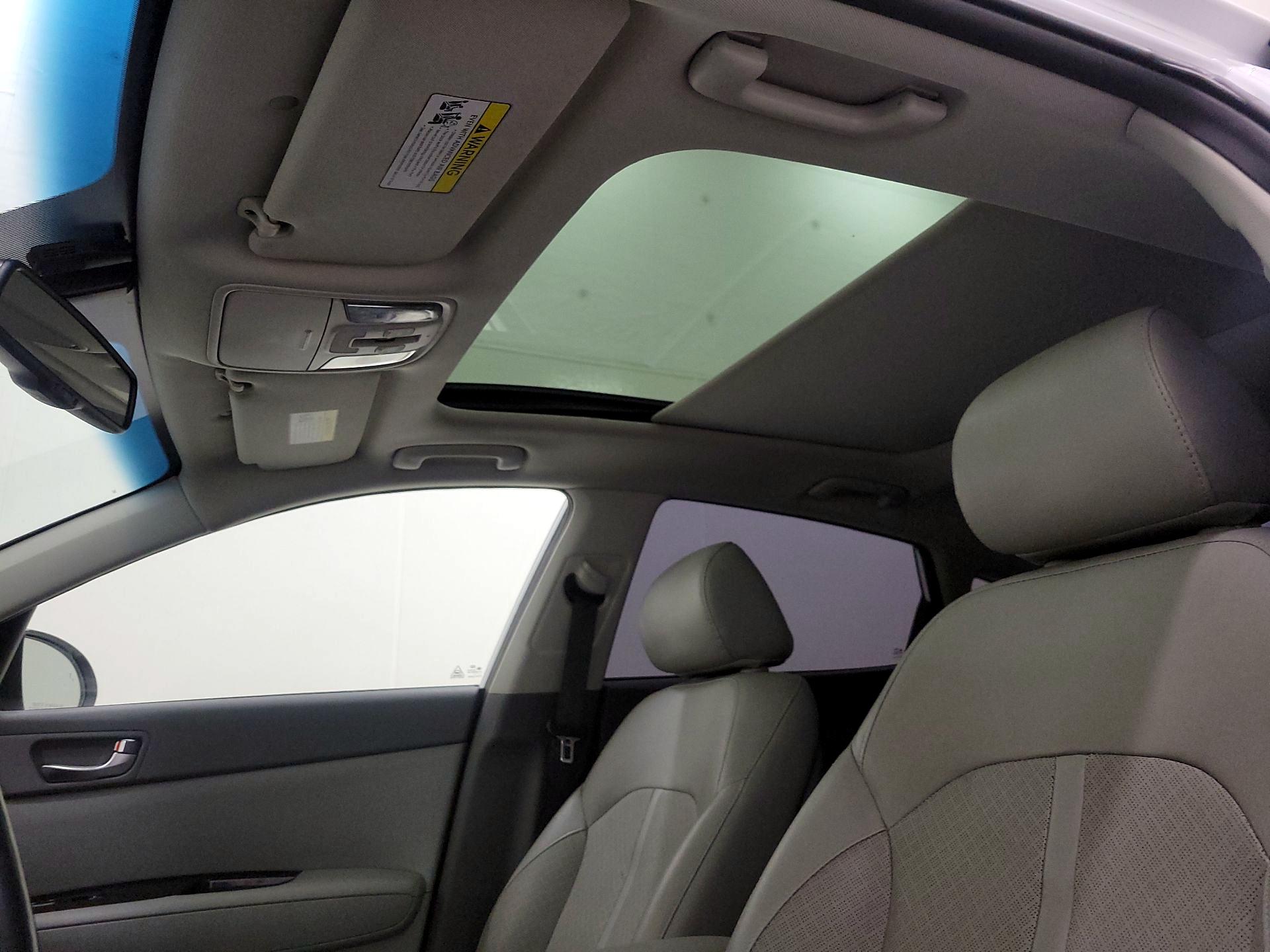 Thumbnail: 2016 Kia Optima - 19