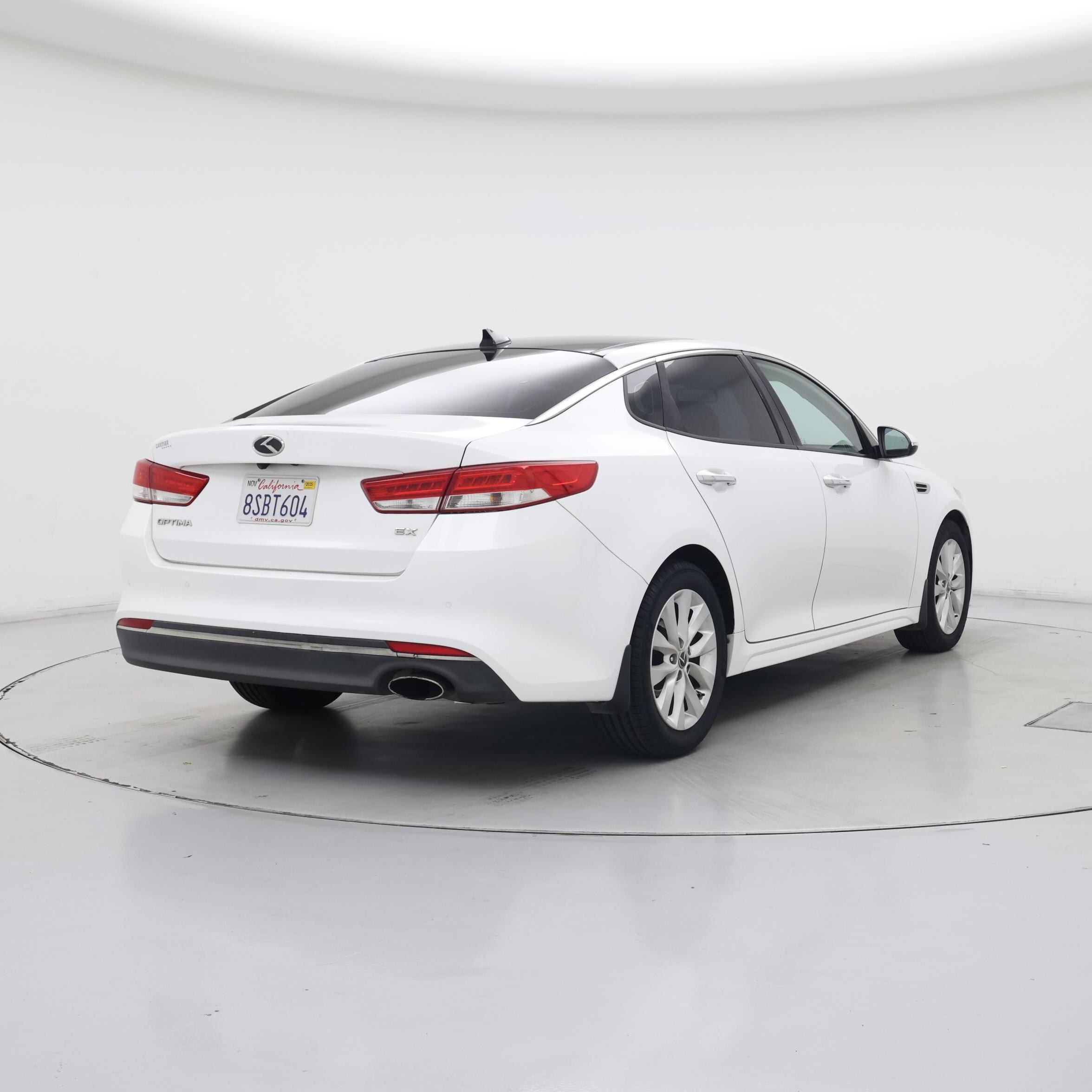 Thumbnail: 2016 Kia Optima - 8