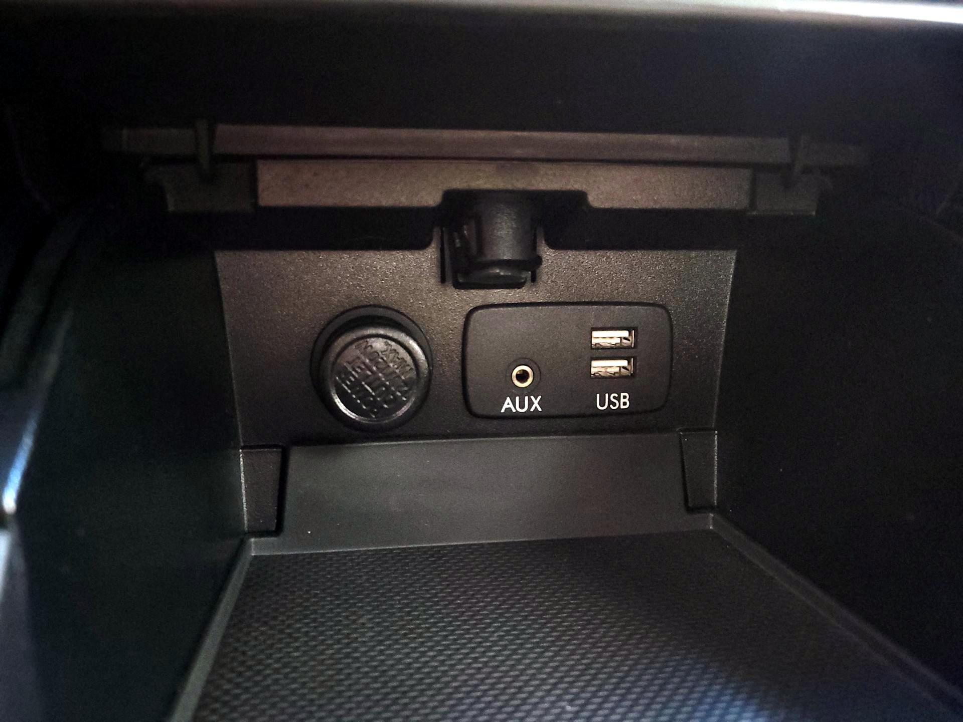 Thumbnail: 2016 Subaru Legacy - 18