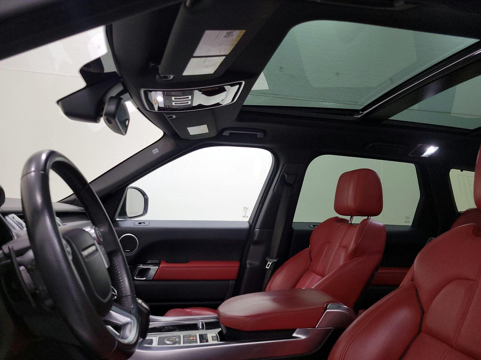 Thumbnail: 2016 Land Rover Range Rover Sport - 19