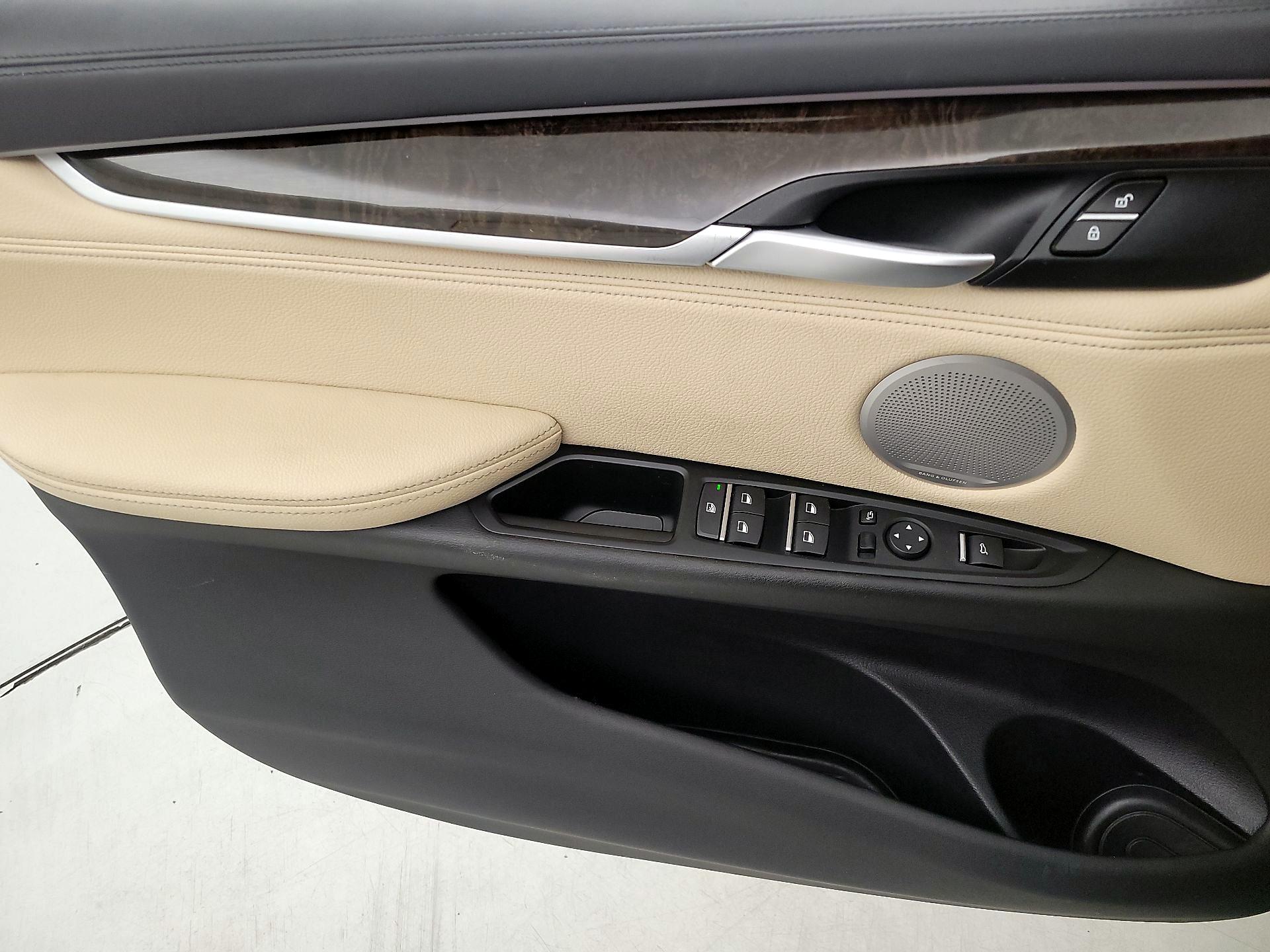 Thumbnail: 2019 BMW X6 - 12