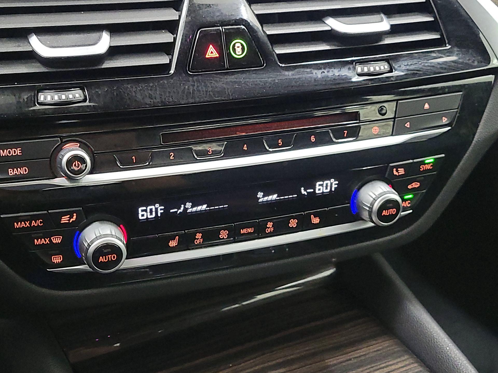 Thumbnail: 2019 BMW 5 Series - 17