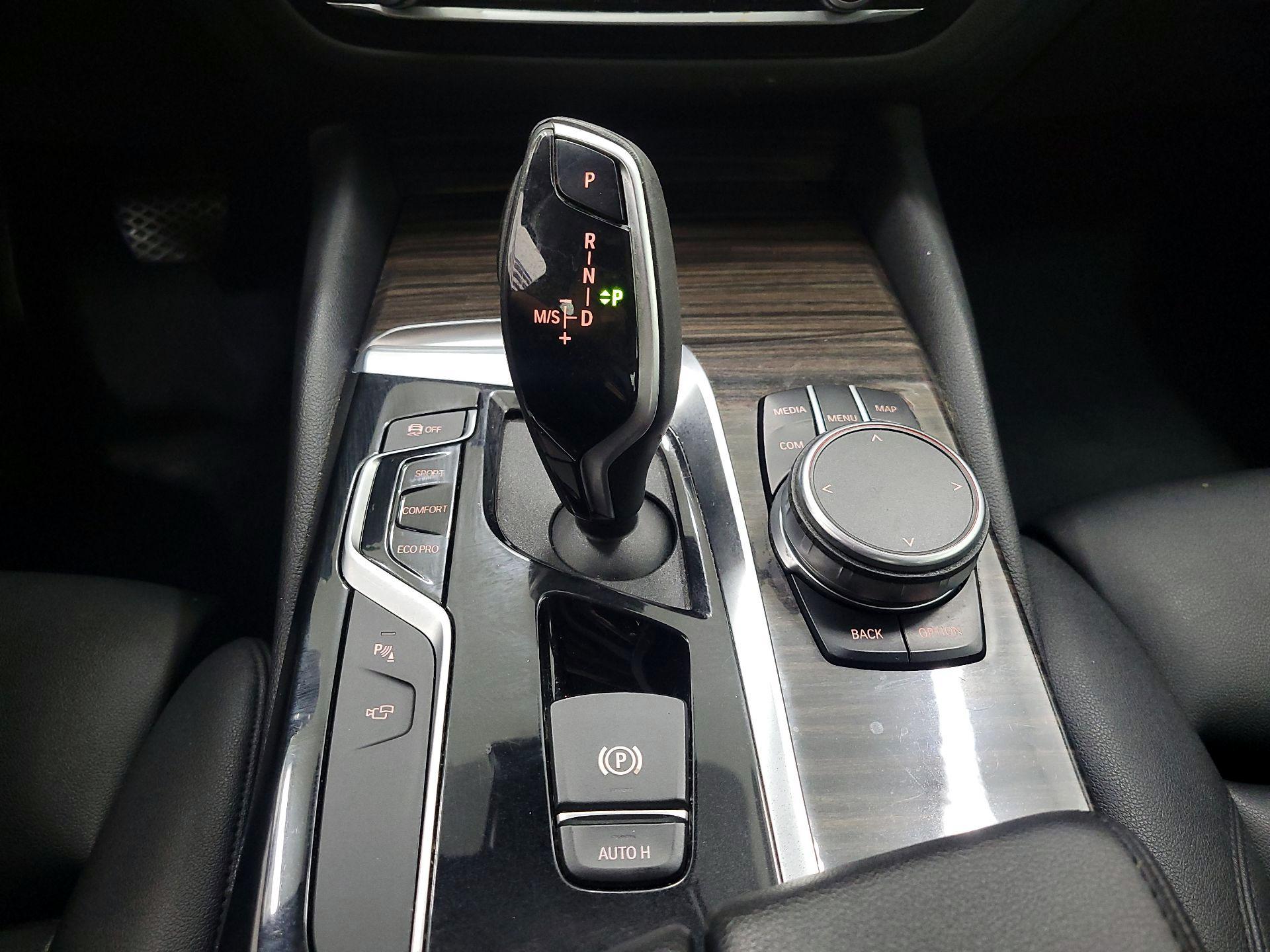 Thumbnail: 2019 BMW 5 Series - 18