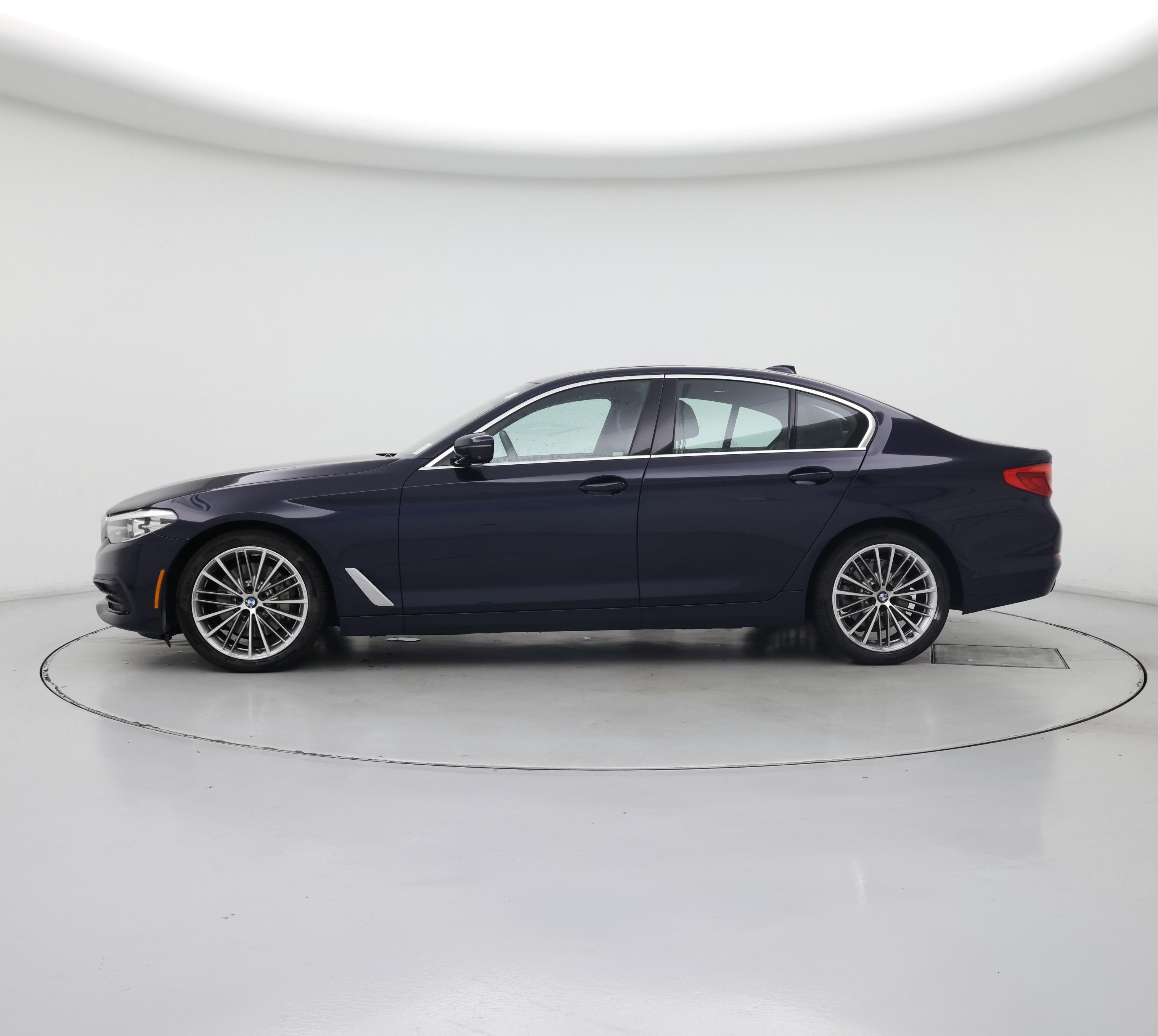 Thumbnail: 2019 BMW 5 Series - 3
