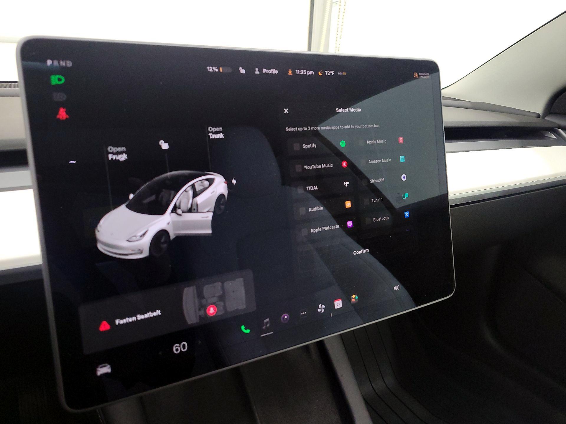 Thumbnail: 2022 Tesla Model 3 - 15