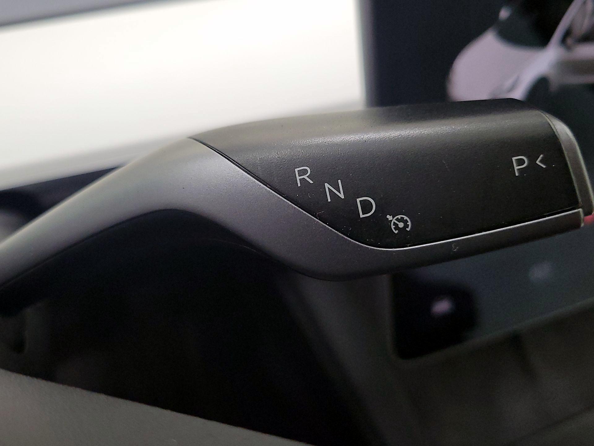 Thumbnail: 2022 Tesla Model 3 - 17