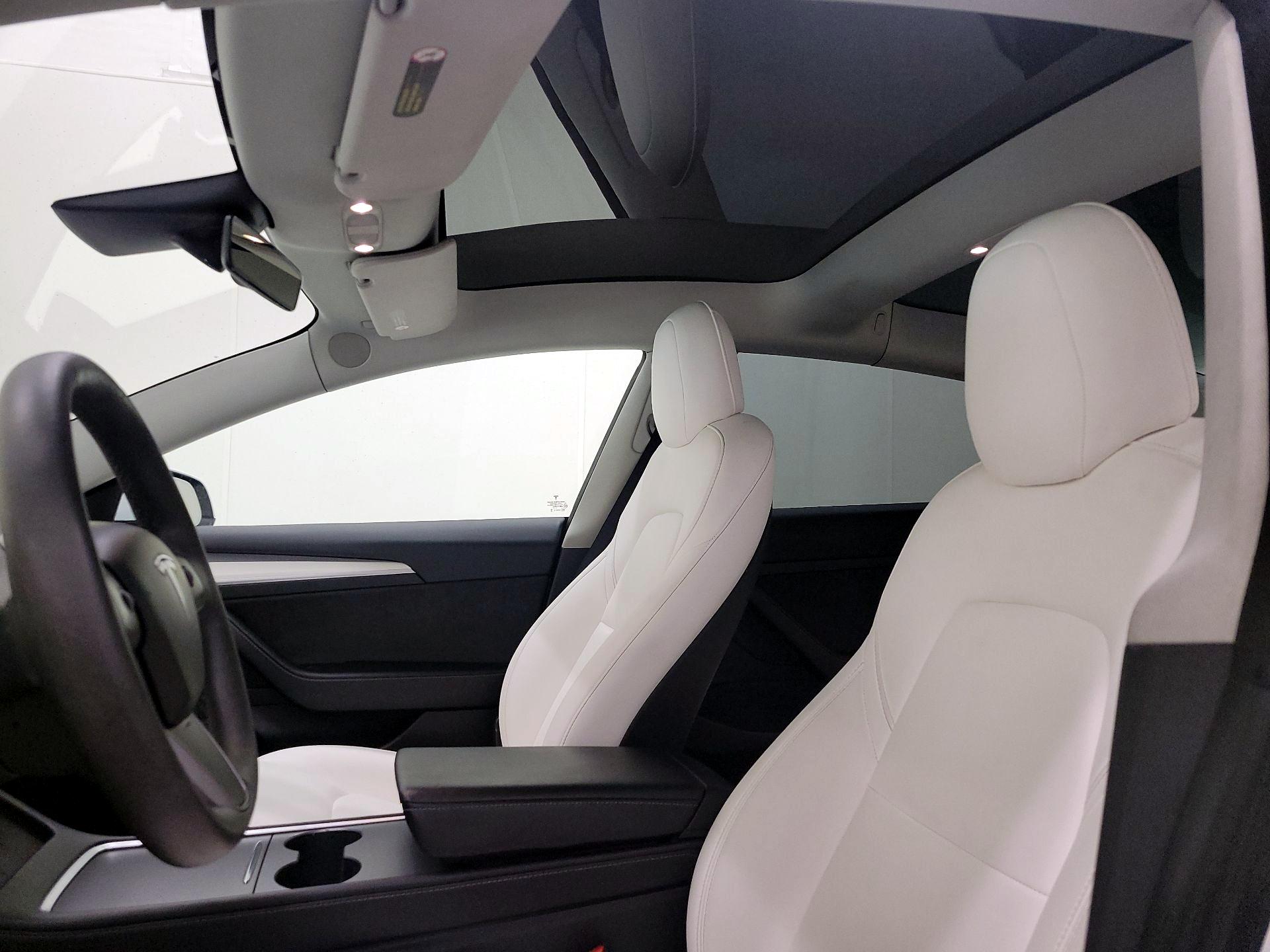 Thumbnail: 2022 Tesla Model 3 - 18