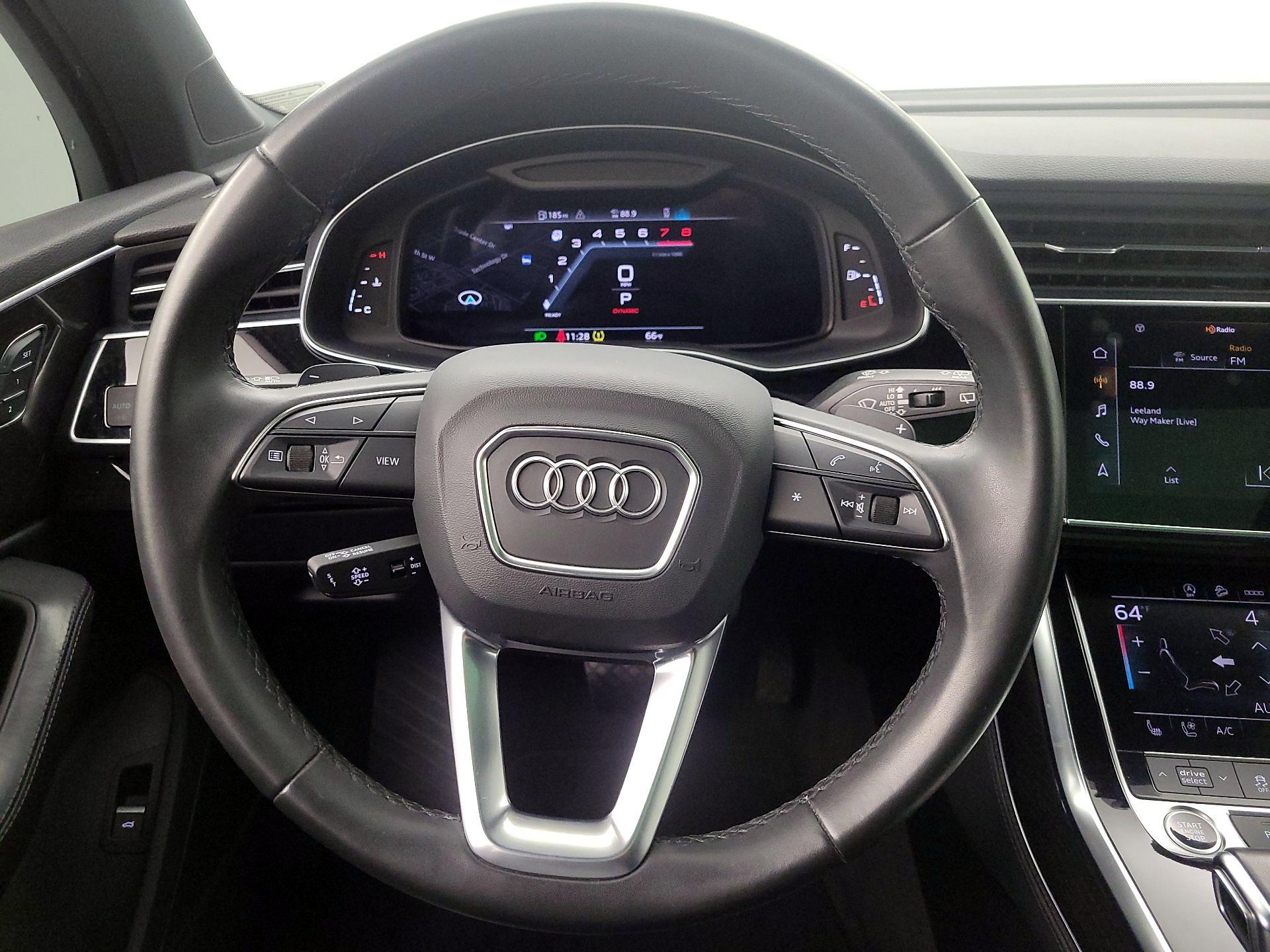 Thumbnail: 2022 Audi Q7 - 10