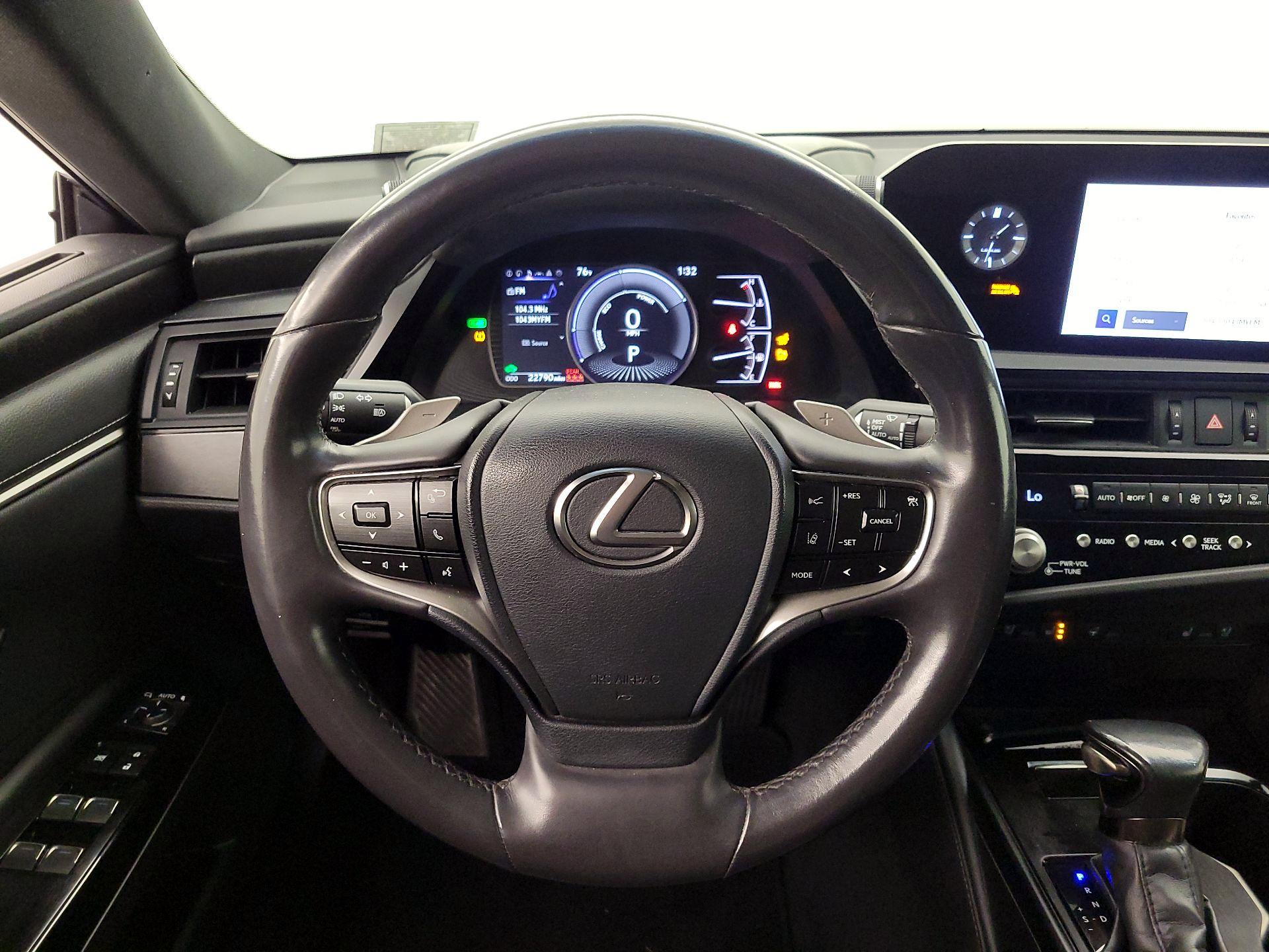 Thumbnail: 2023 Lexus ES - 10