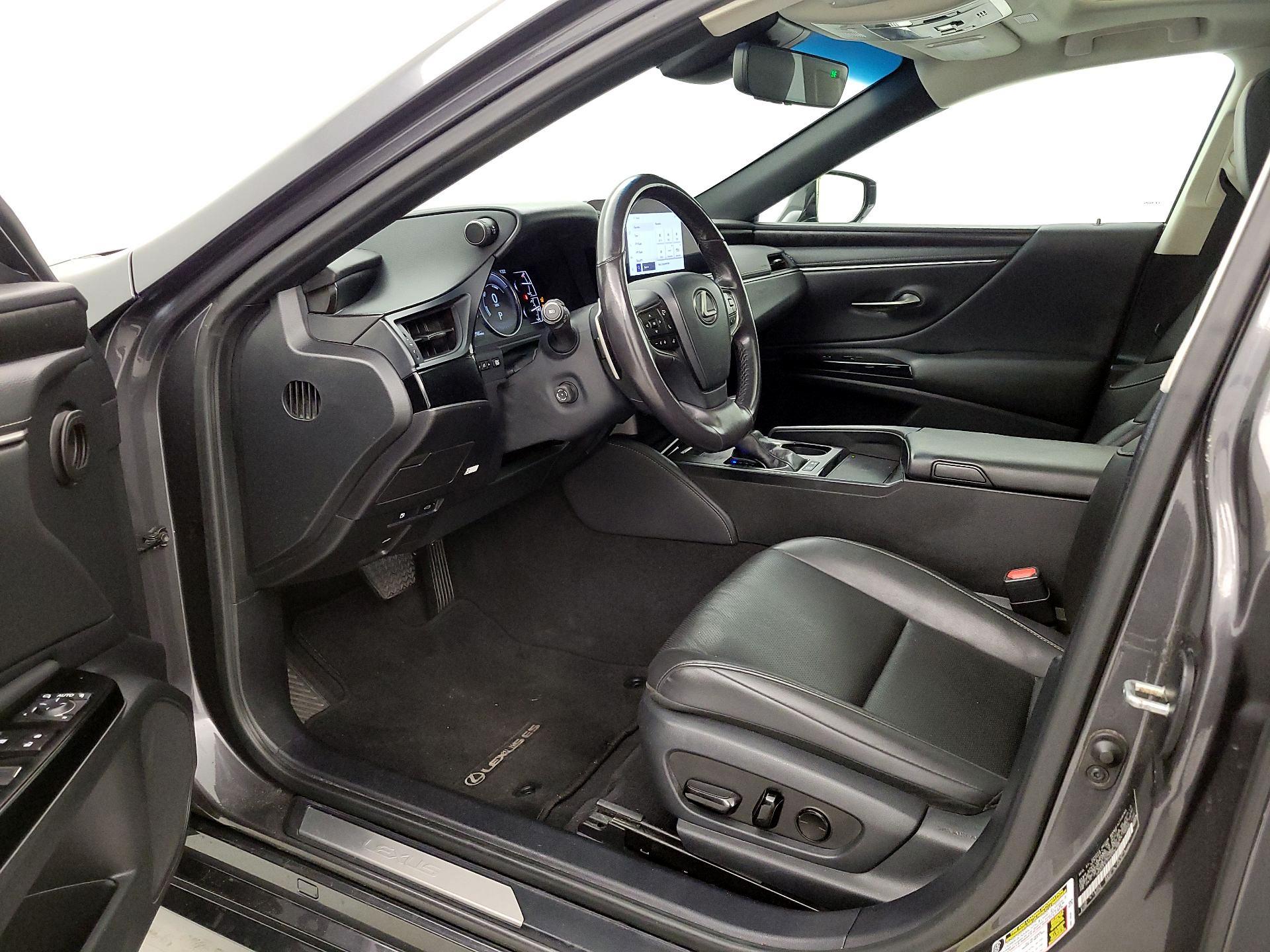 Thumbnail: 2023 Lexus ES - 11