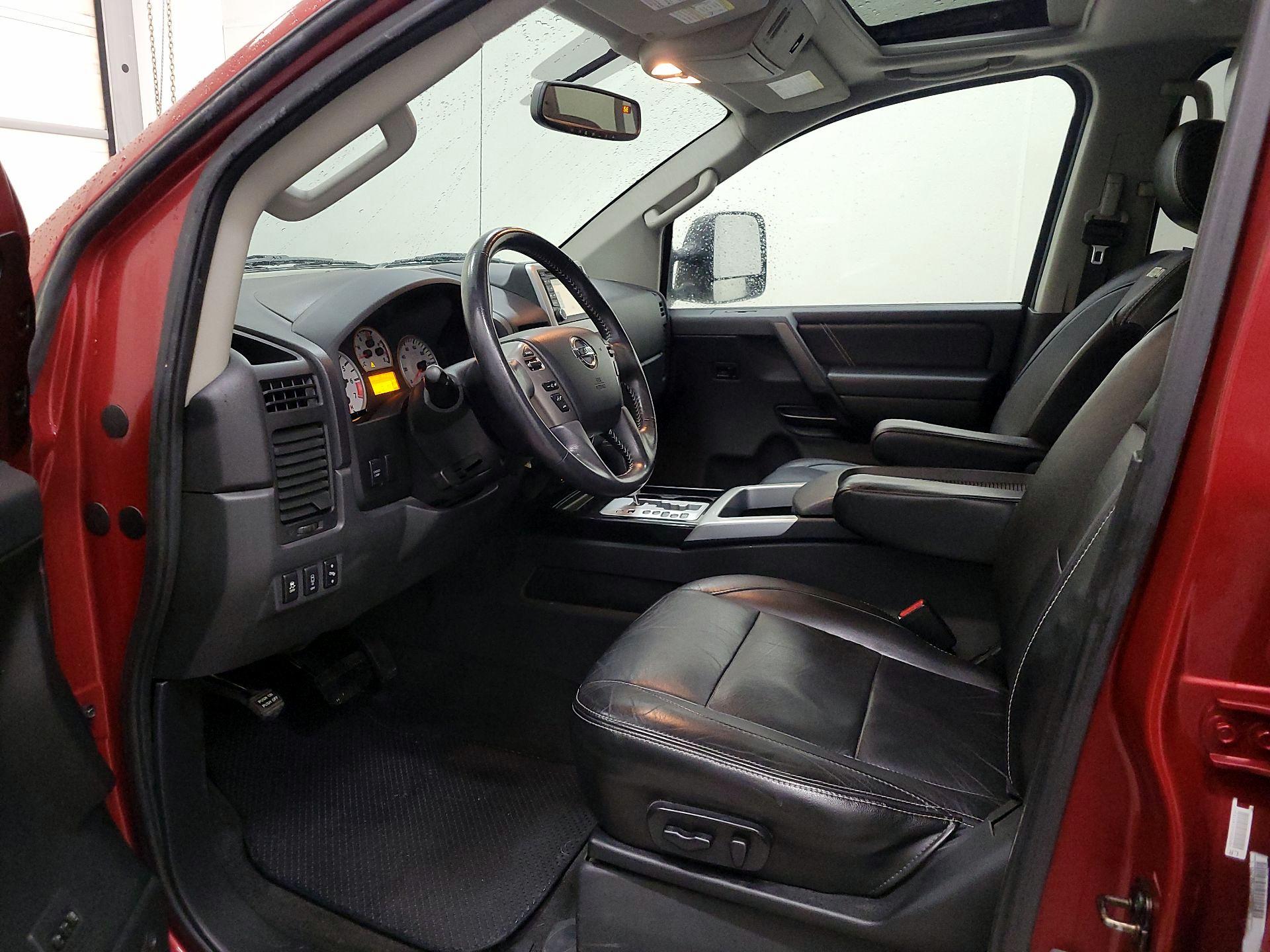 Thumbnail: 2014 Nissan Titan - 11