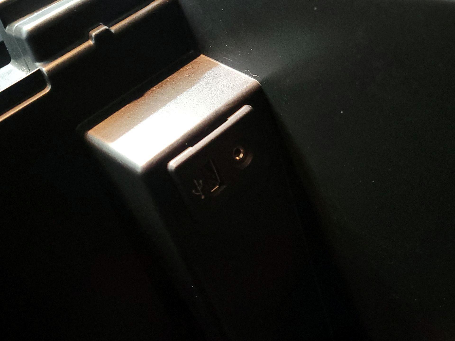 Thumbnail: 2014 Nissan Titan - 19