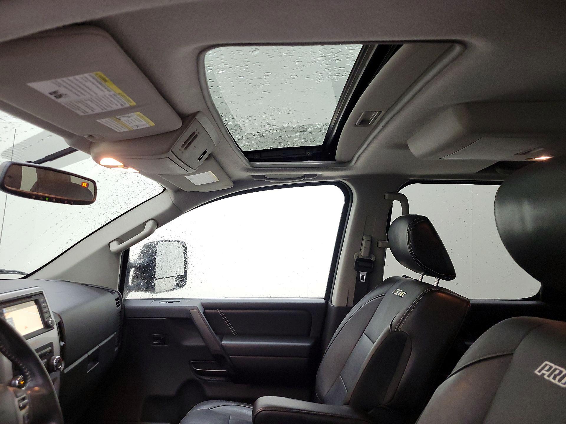 Thumbnail: 2014 Nissan Titan - 20